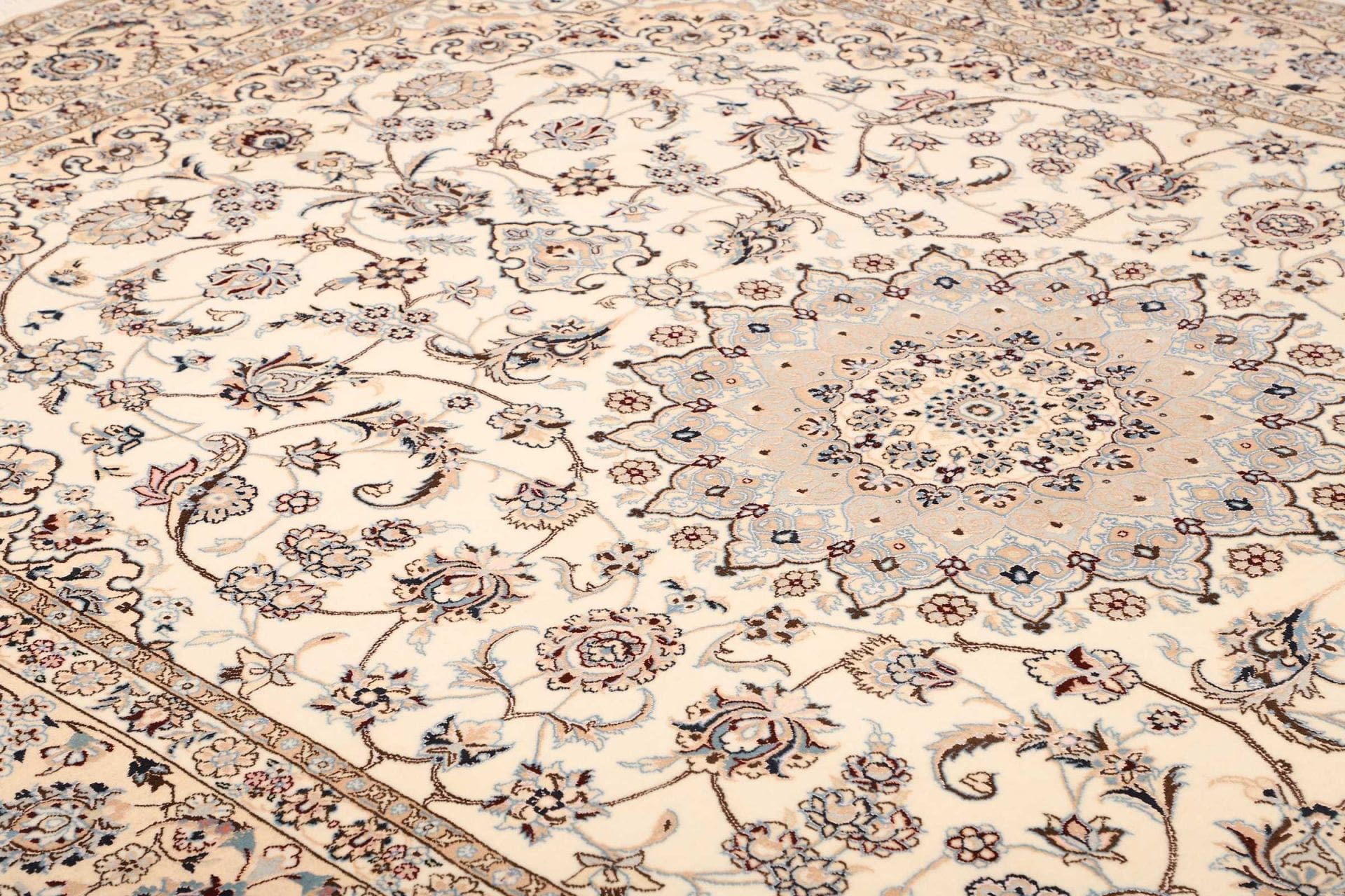 Nain Persian Rug 253 × 350 cm, Wool, hand-knotted