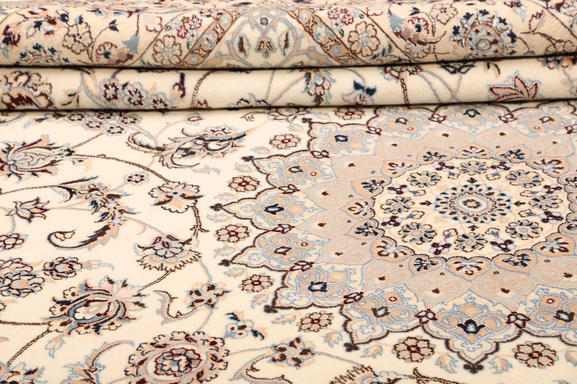 Nain Persian Rug 253 × 350 cm, Wool, hand-knotted