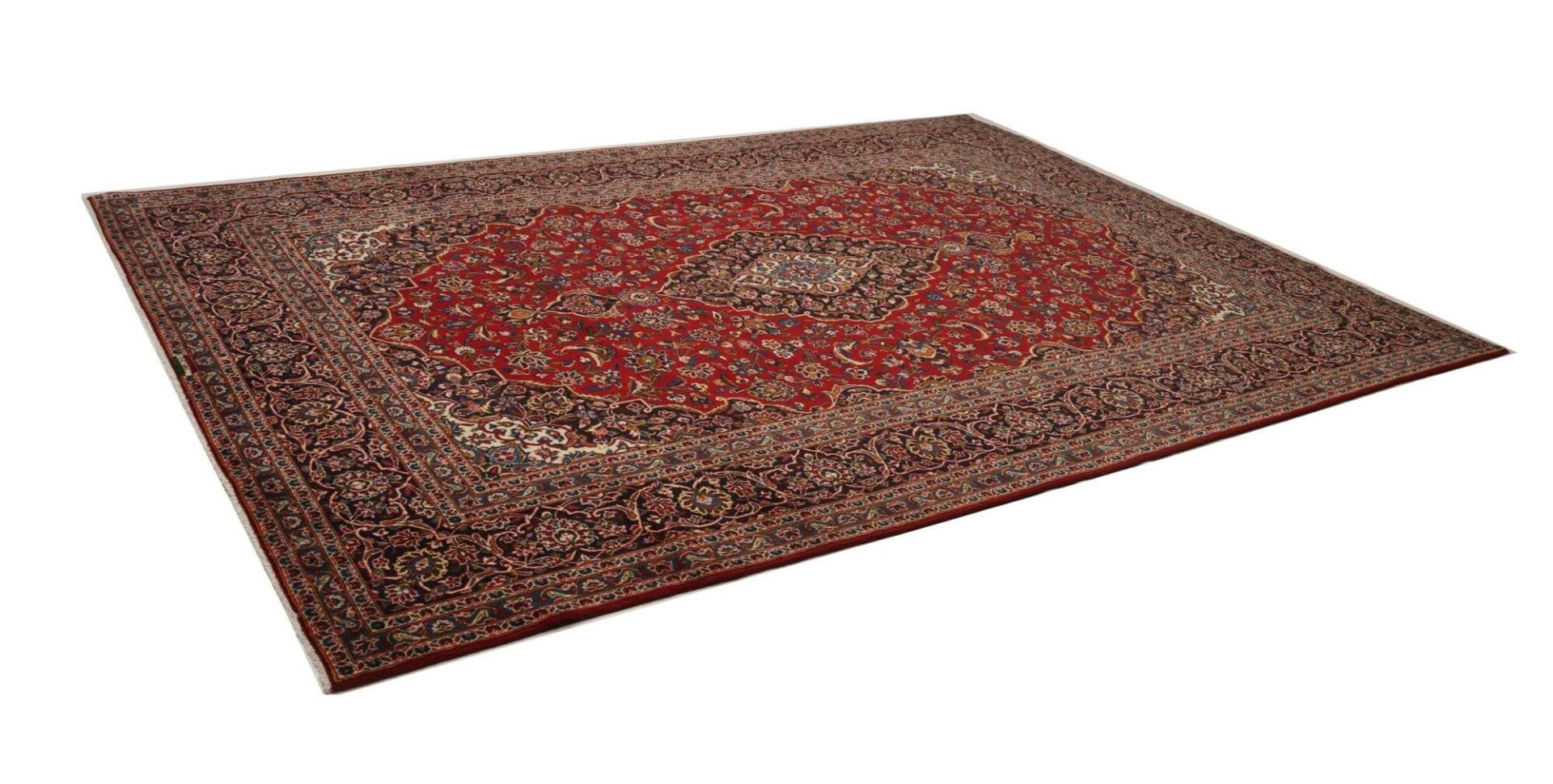 Hand-Knotted Wool Kashan Persian Rug, 269 × 370 cm