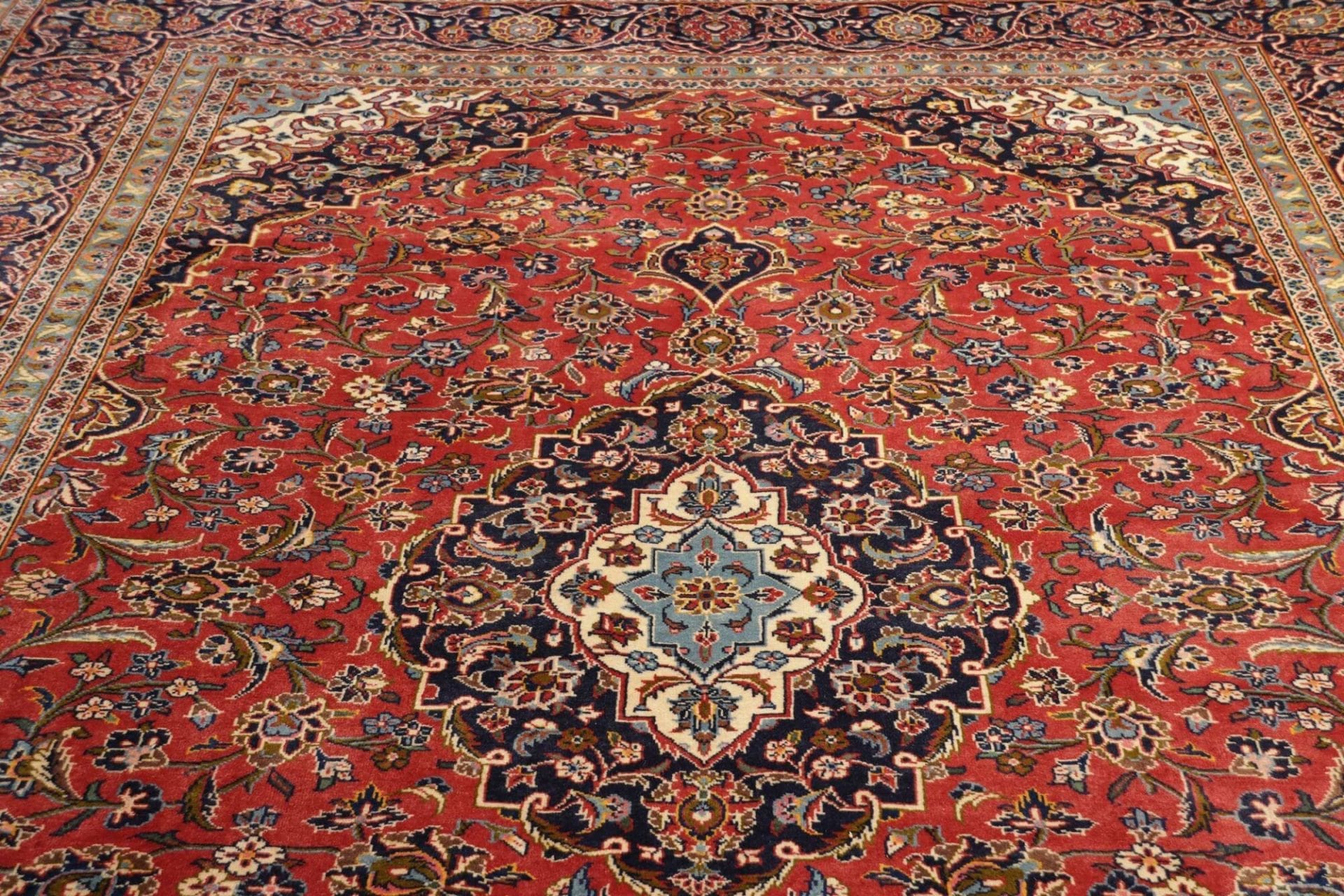 Kashan Persian Rug — hand-knotted, 256 × 368 cm, Wool