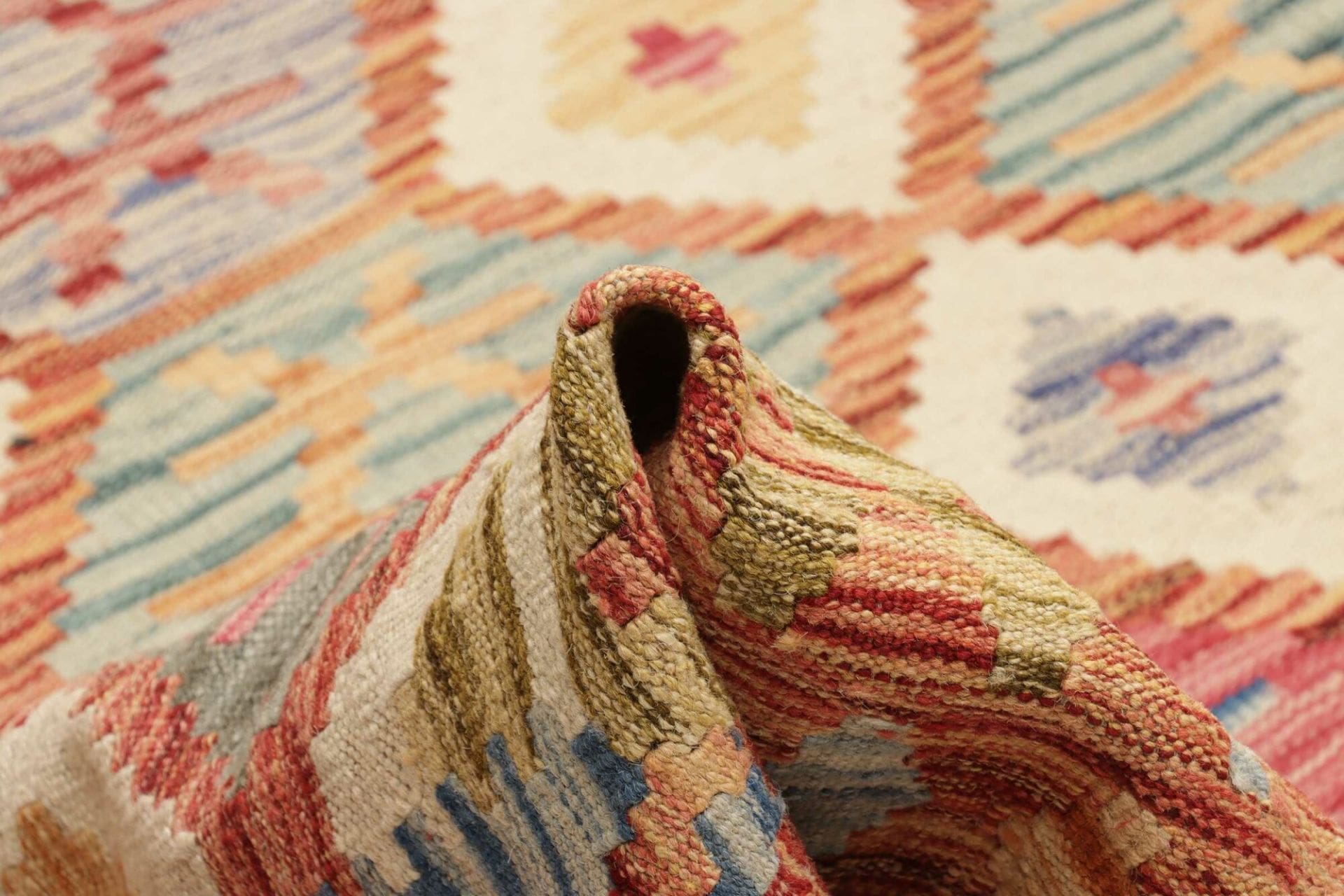 Kilim Pakistani Rug — hand-woven, 214 × 297 cm, Wool