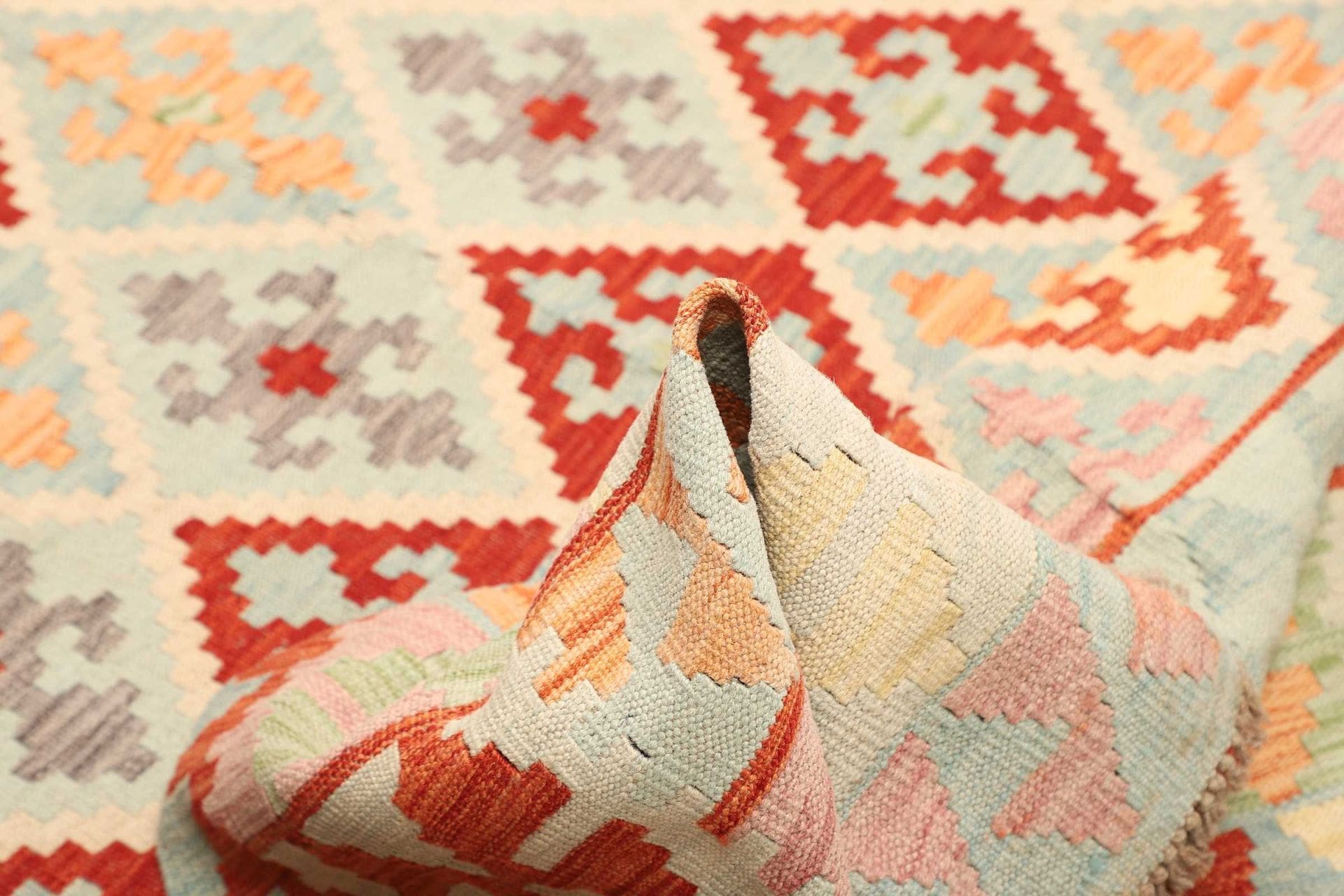 Hand-Woven Wool Kilim Pakistani Rug, 207 × 291 cm