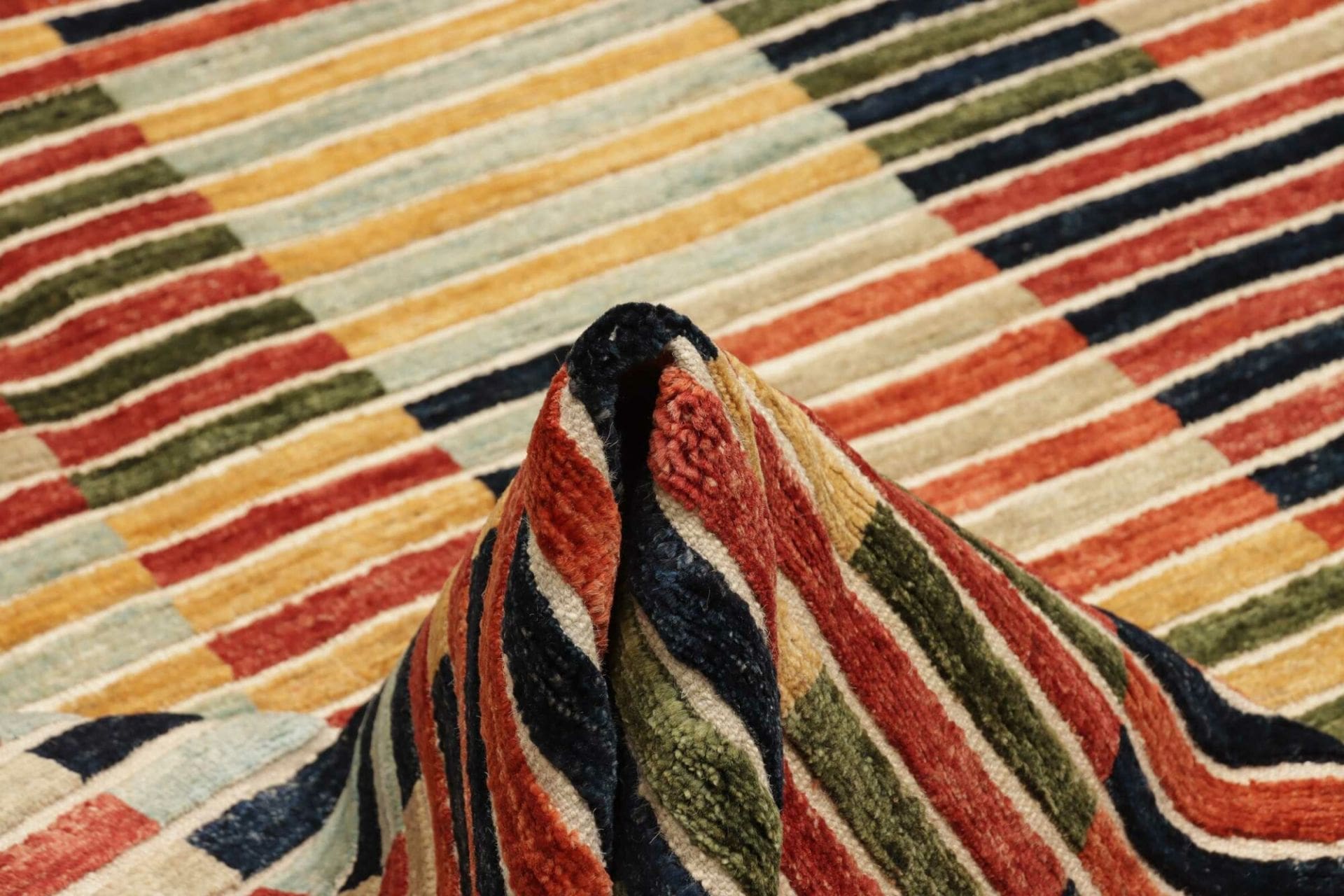Hand-Knotted Wool Ziegler Pakistani Rug, 207 × 302 cm