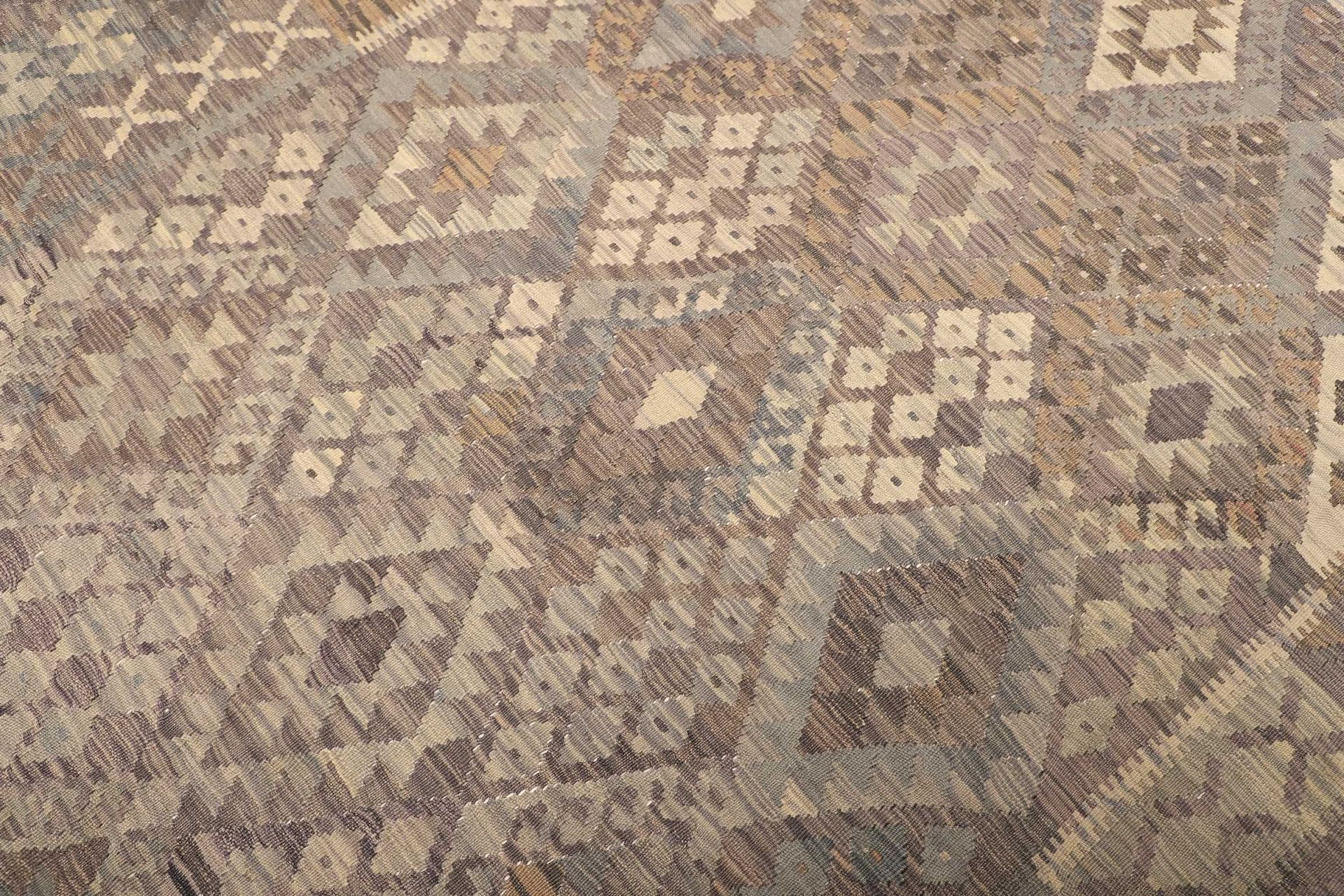 Kilim Pakistani Rug — hand-woven, 215 × 293 cm, Wool