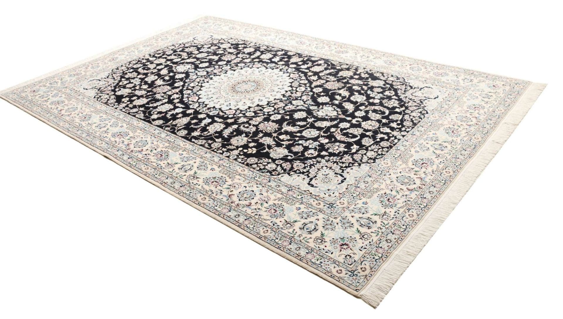 Nain Persian Rug — hand-knotted, 216 × 314 cm, Wool