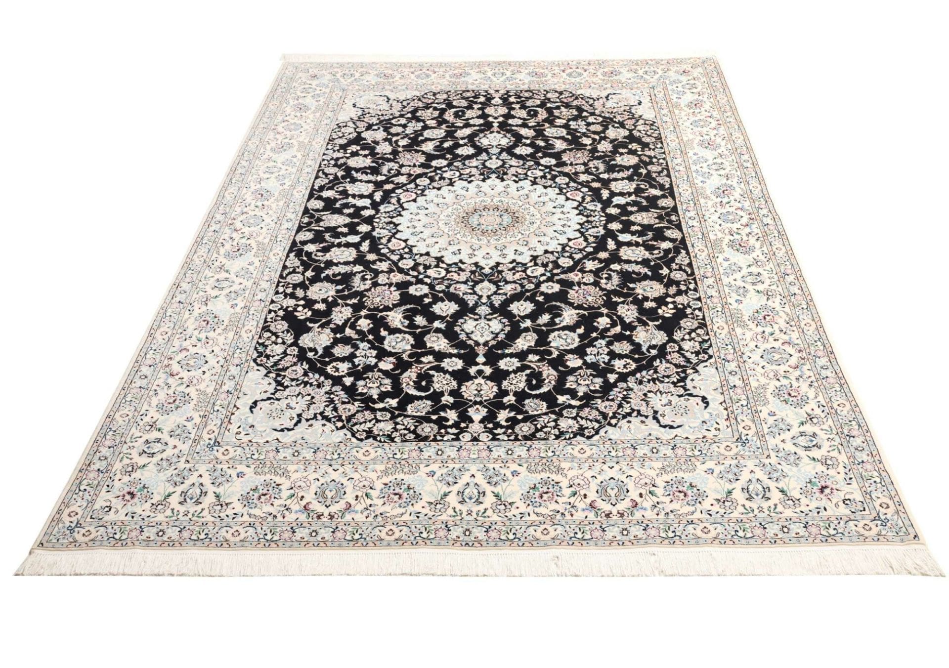 Nain Persian Rug — hand-knotted, 216 × 314 cm, Wool