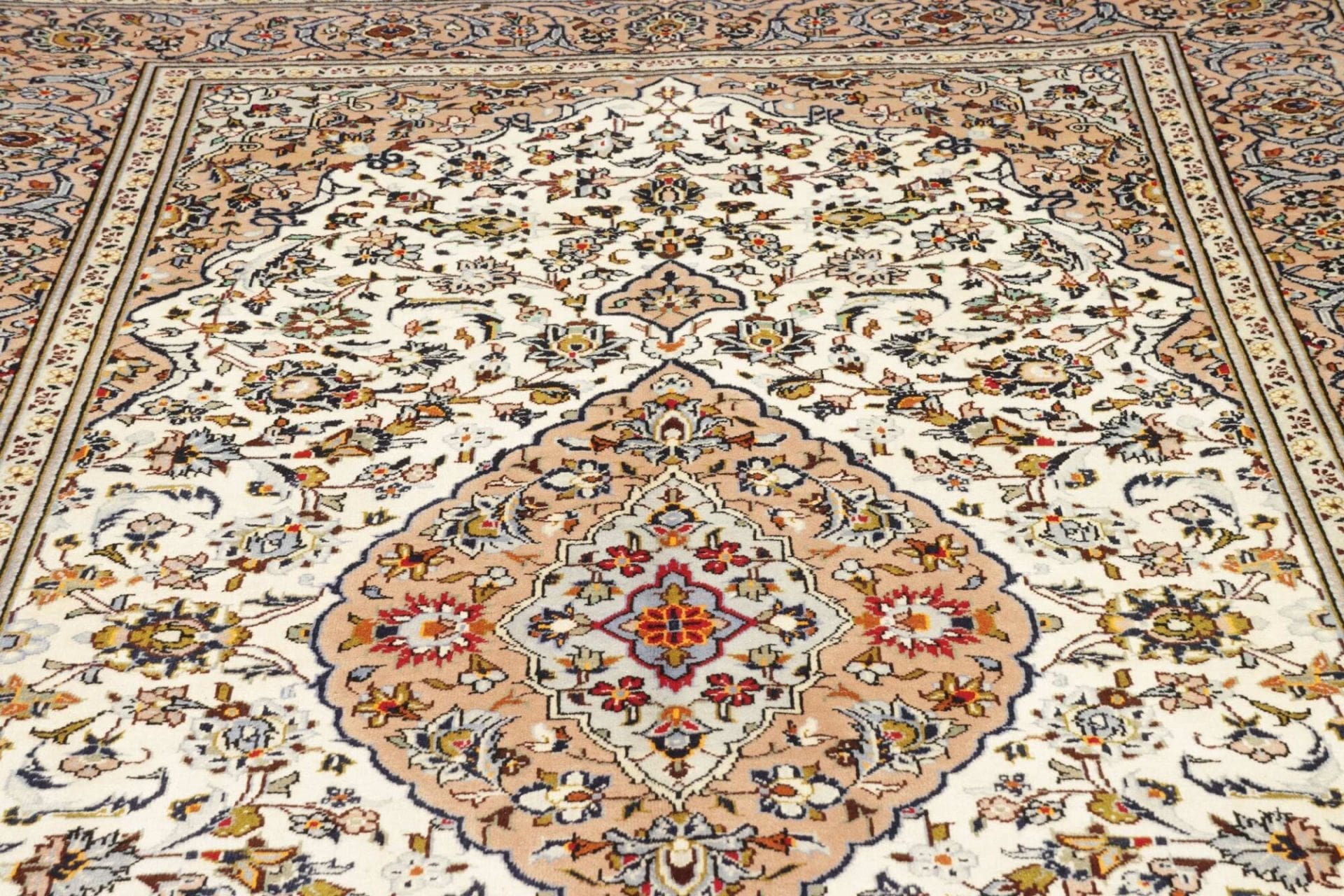 kashan-teppich-198-x-315-cm-perserteppich-handgeknupft-wolle-6 Kashan Persian Rug — hand-knotted, 198 × 315 cm, Wool