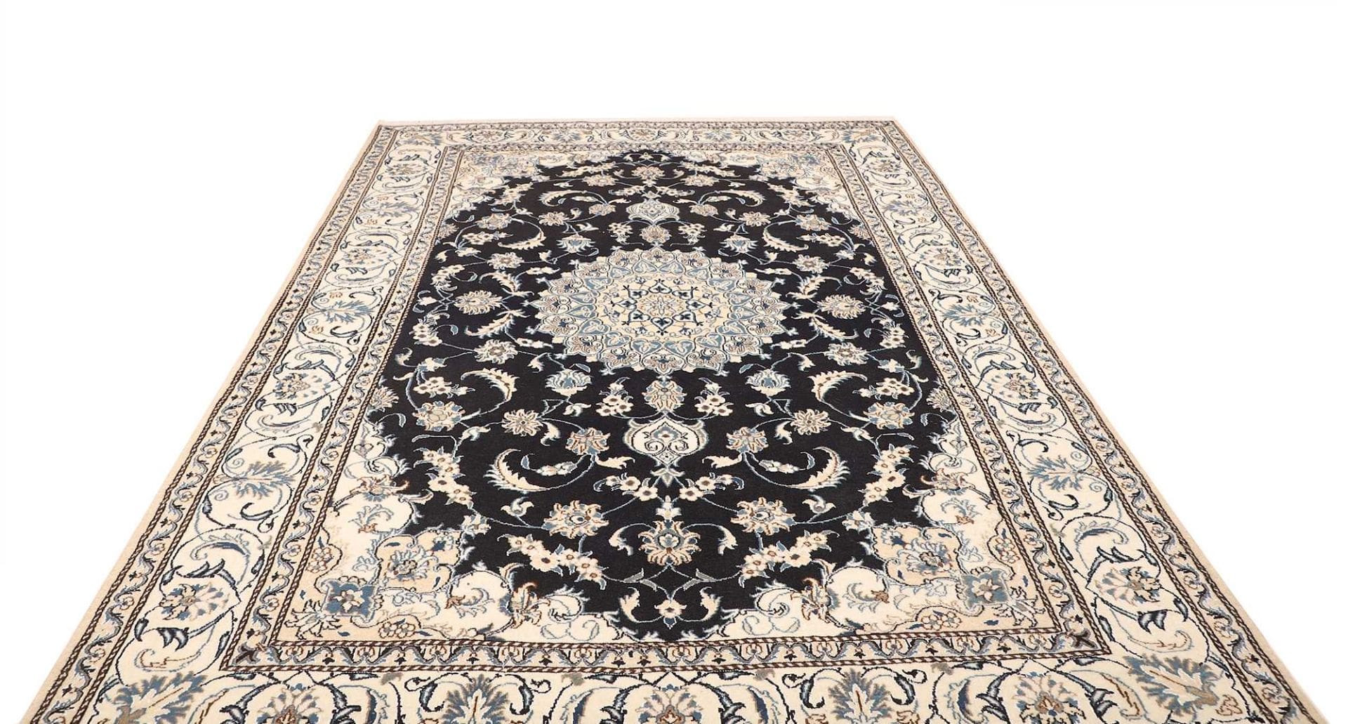 Nain Persian Rug 193 × 295 cm, Wool, hand-knotted