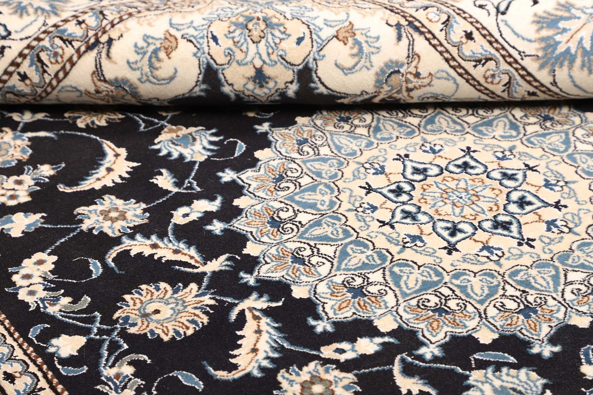 Nain Persian Rug 193 × 295 cm, Wool, hand-knotted