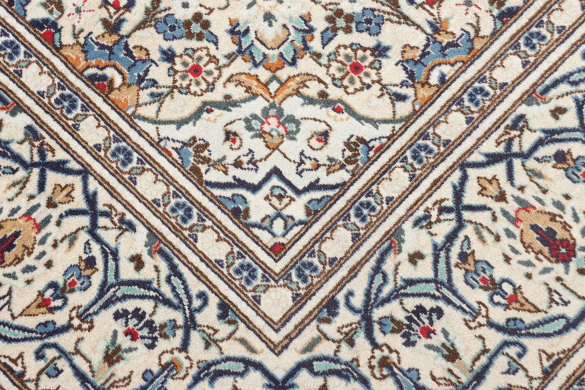 Kashan Persian Rug — hand-knotted, 199 × 300 cm, Wool