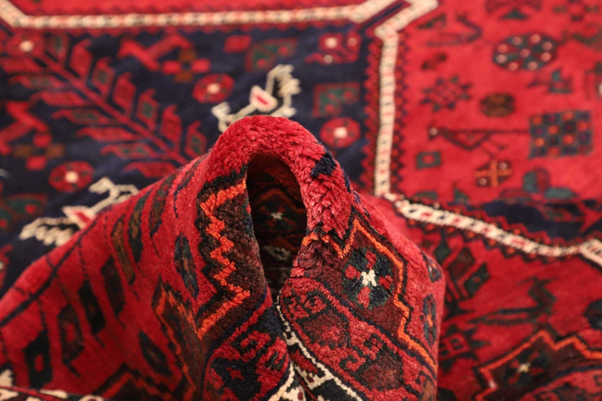 shiraz-teppich-211-x-305cm-wolle-geometrisches-muster-handgeknupft-8 Shiraz Persian Rug — hand-knotted, 211 × 305 cm, Wool