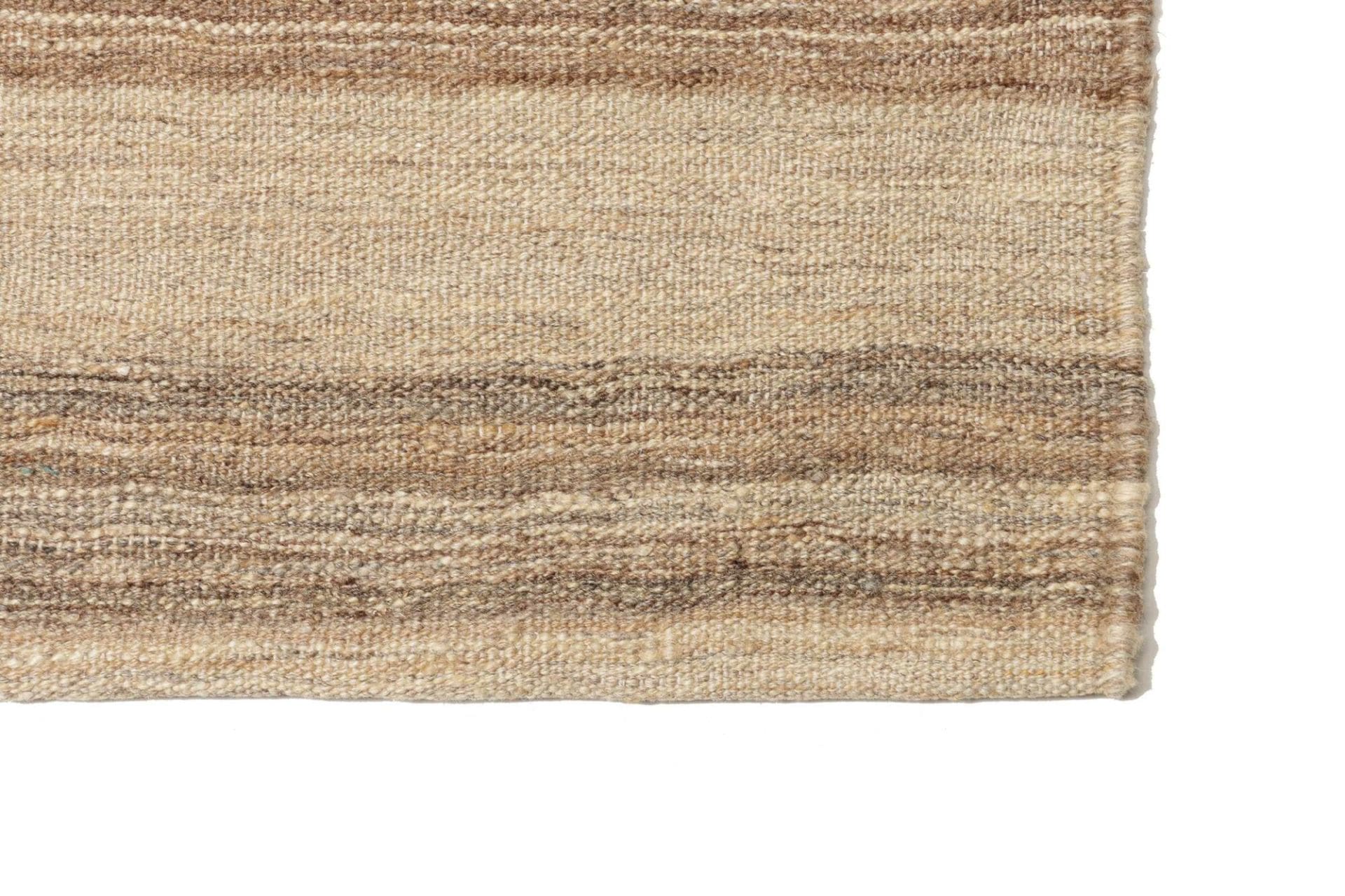 Hand-Woven Wool Kilim Persian Rug, 210 × 308 cm