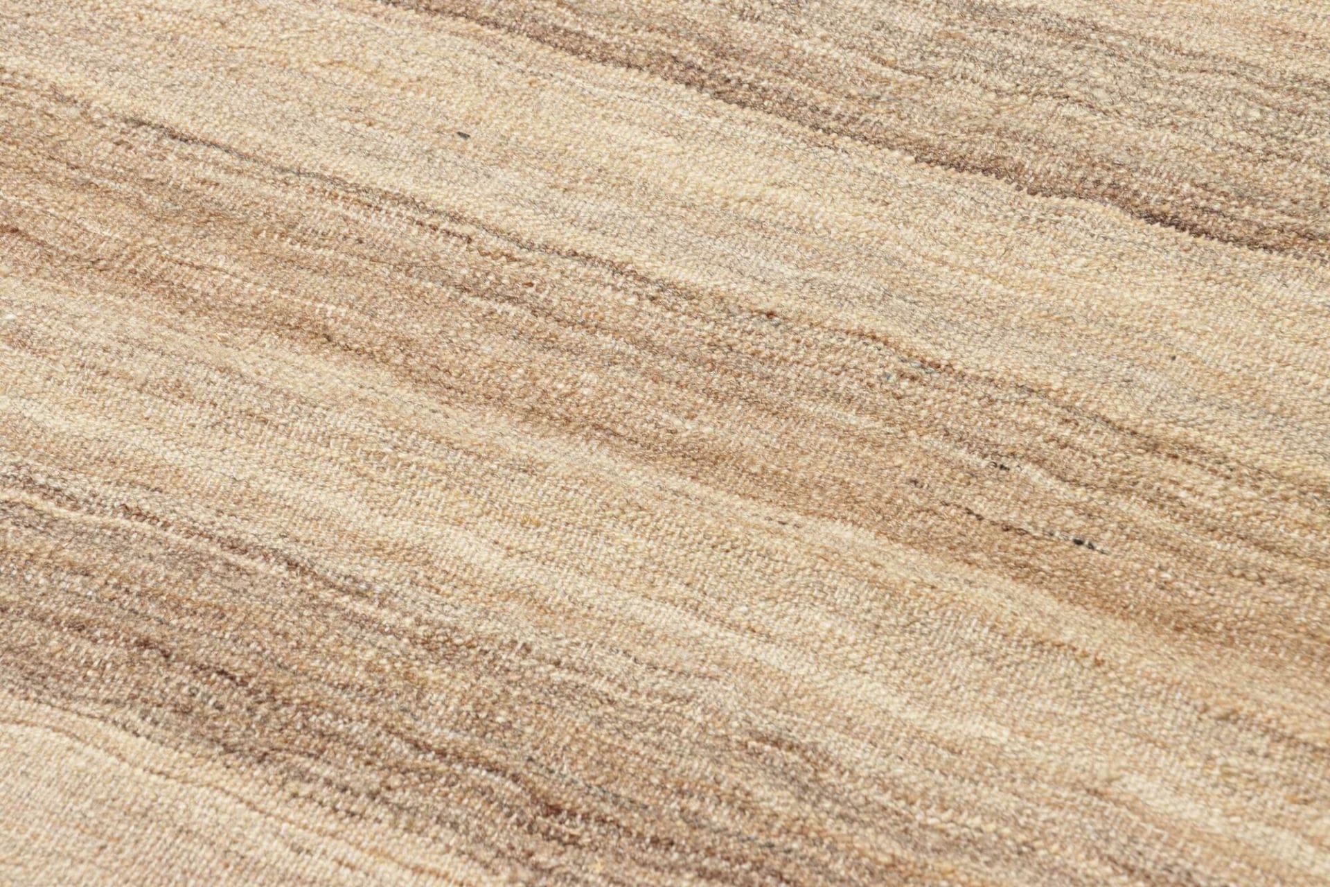 Hand-Woven Wool Kilim Persian Rug, 210 × 308 cm