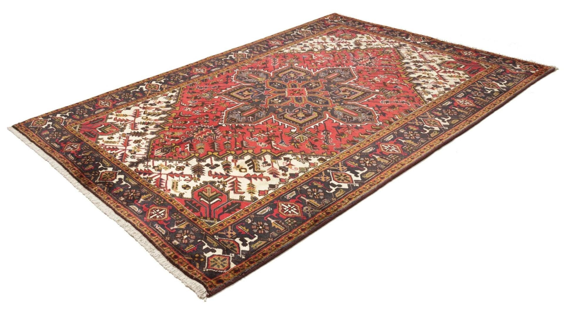 Heriz Persian Rug 198 × 280 cm, Wool, hand-knotted