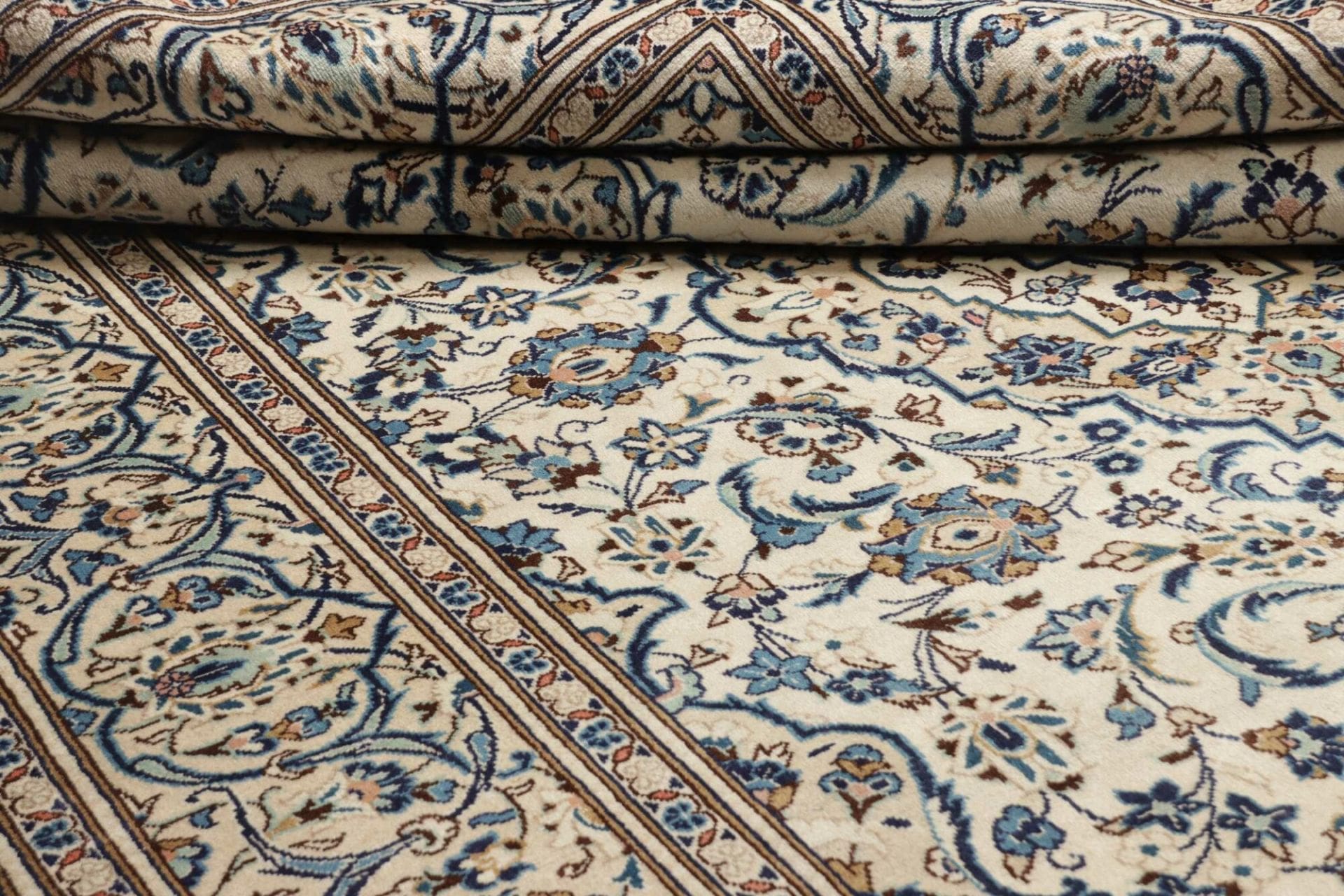 Kashan Persian Rug — hand-knotted, 203 × 305 cm, Wool