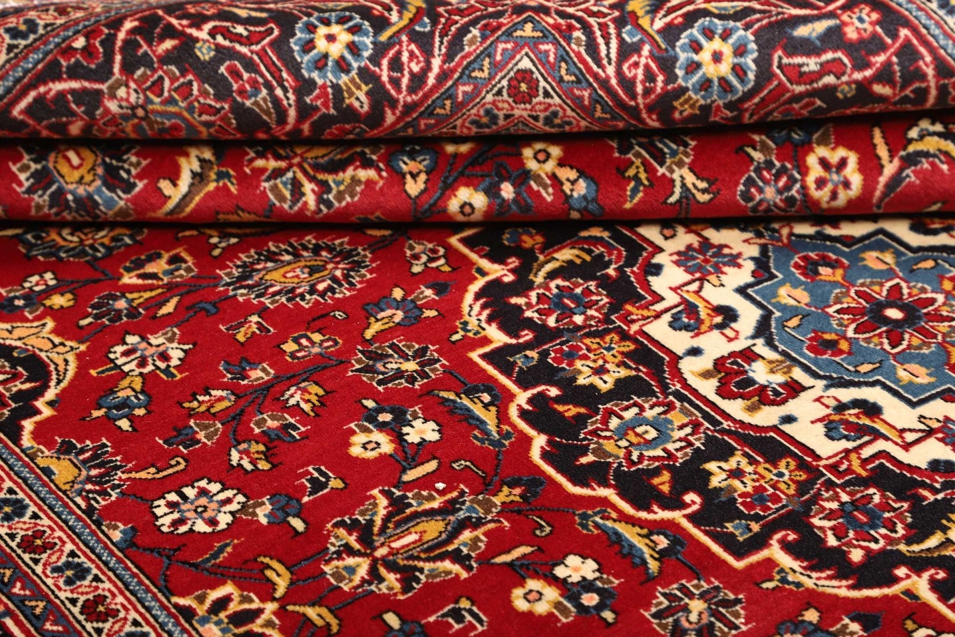 Kashan Persian Rug — hand-knotted, 201 × 307 cm, Wool