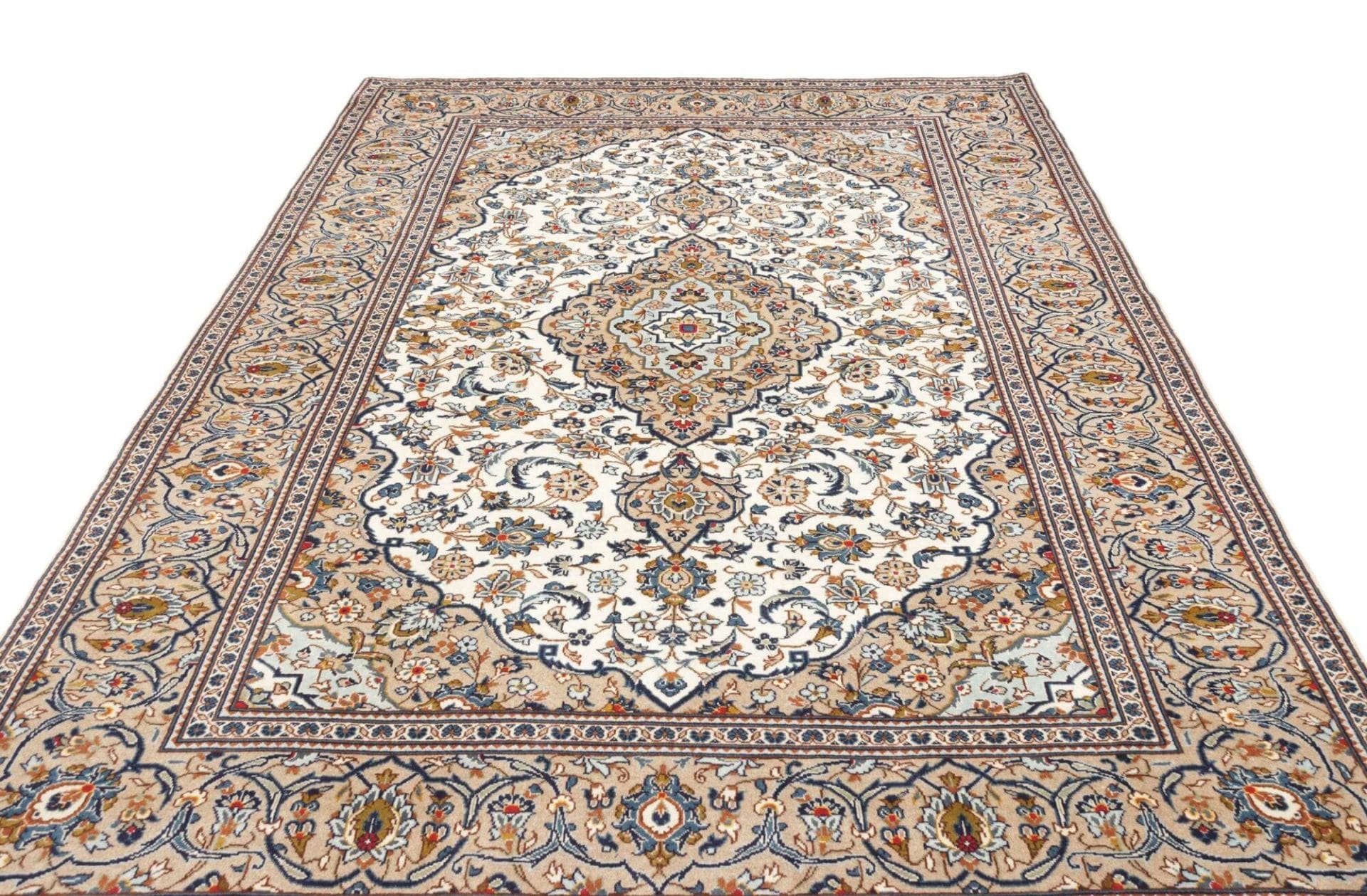 Hand-Knotted Wool Kashan Persian Rug, 203 × 300 cm