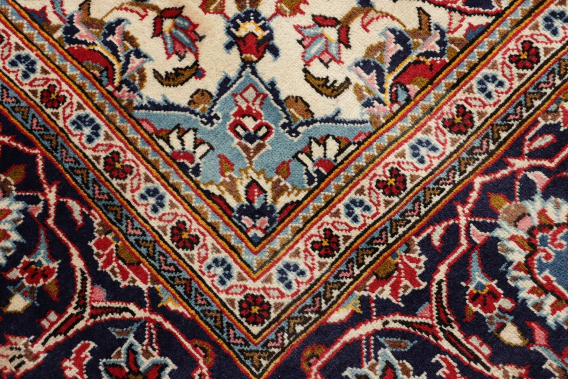 kashan-teppich-203x315-cm-handgeknupft-schurwolle-perserteppich-5 Kashan Persian Rug — hand-knotted, Wool