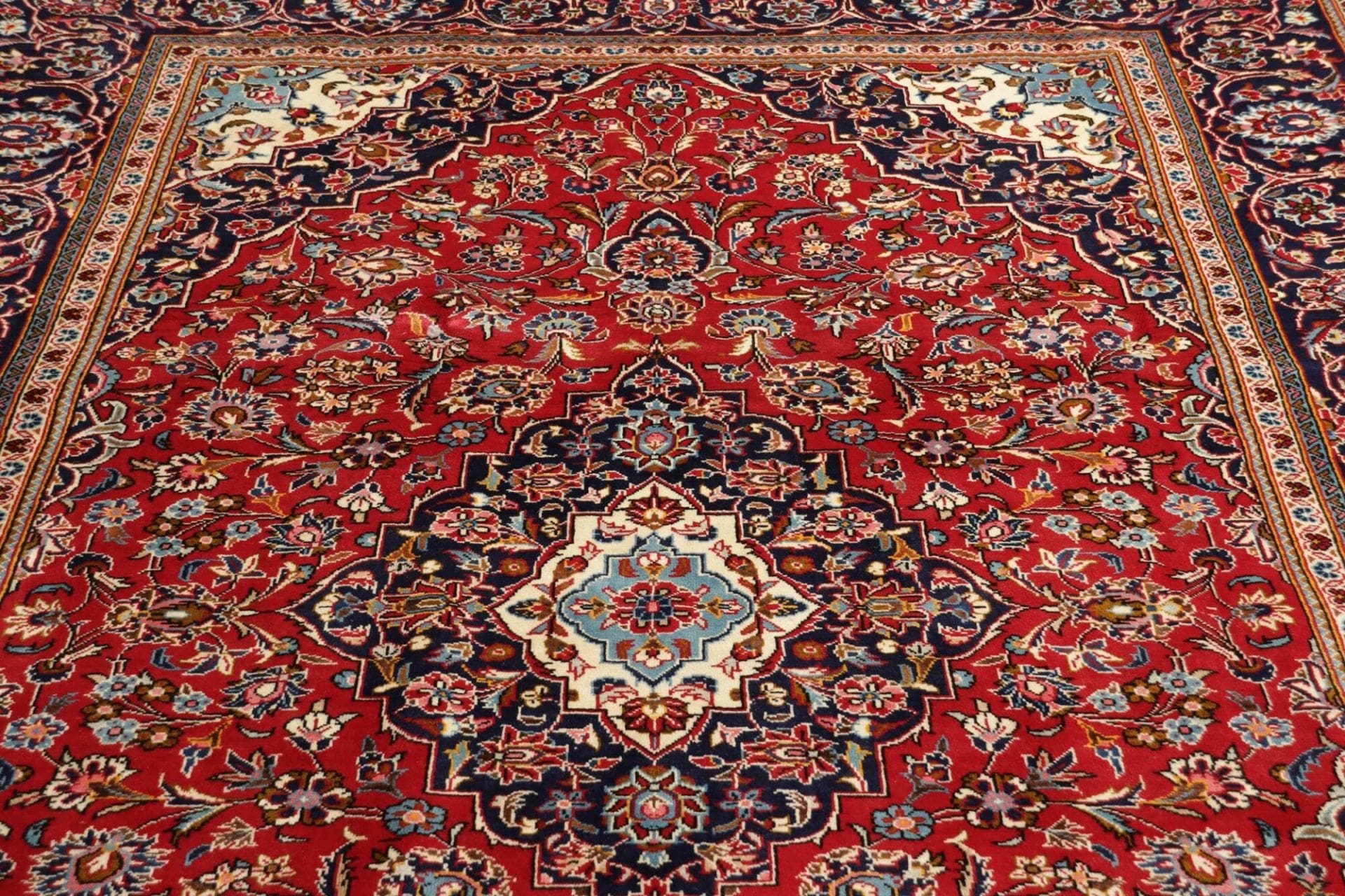 kashan-teppich-203x315-cm-handgeknupft-schurwolle-perserteppich-8 Kashan Persian Rug — hand-knotted, Wool