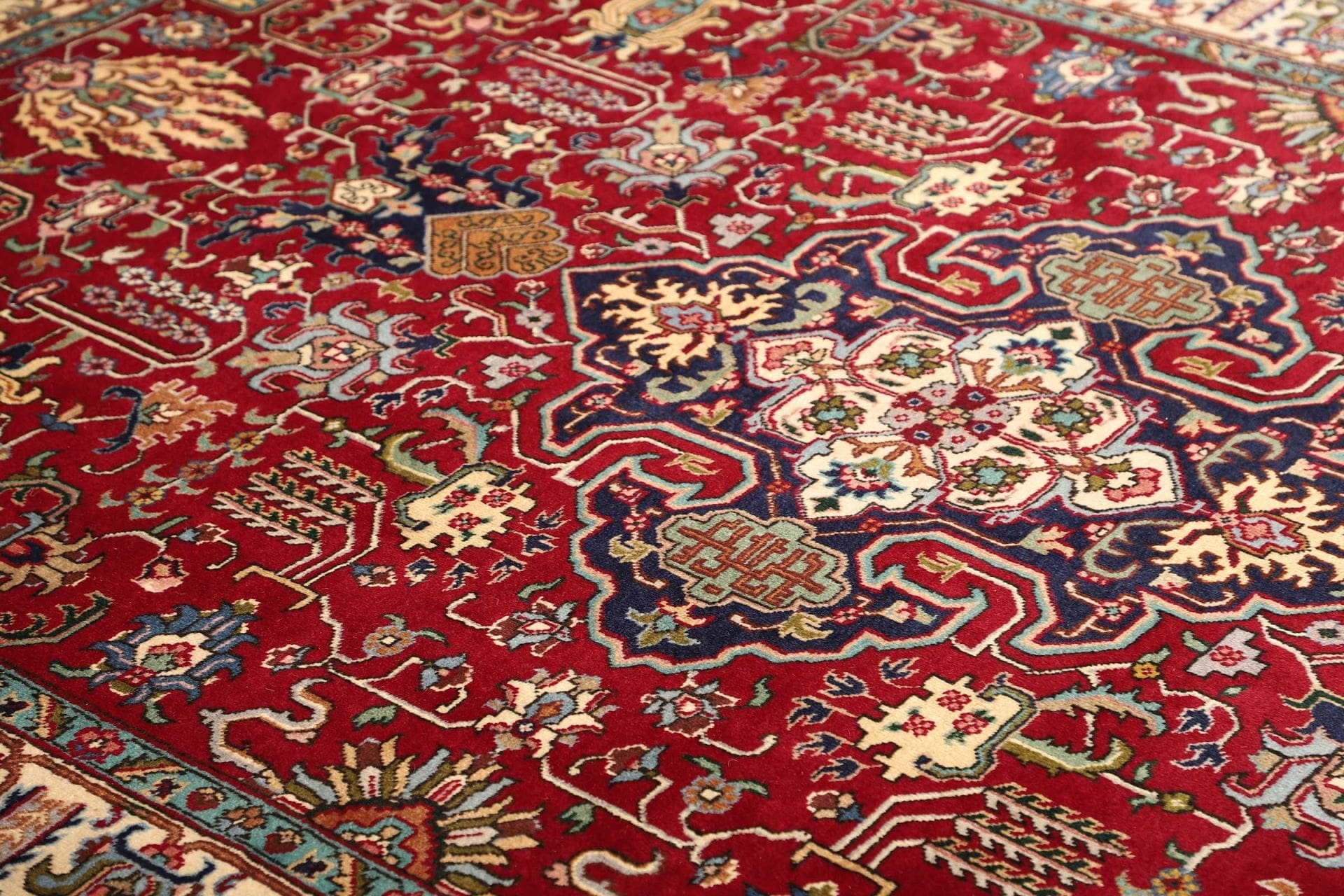 Hand-Knotted Wool Tabriz Persian Rug, 196 × 286 cm