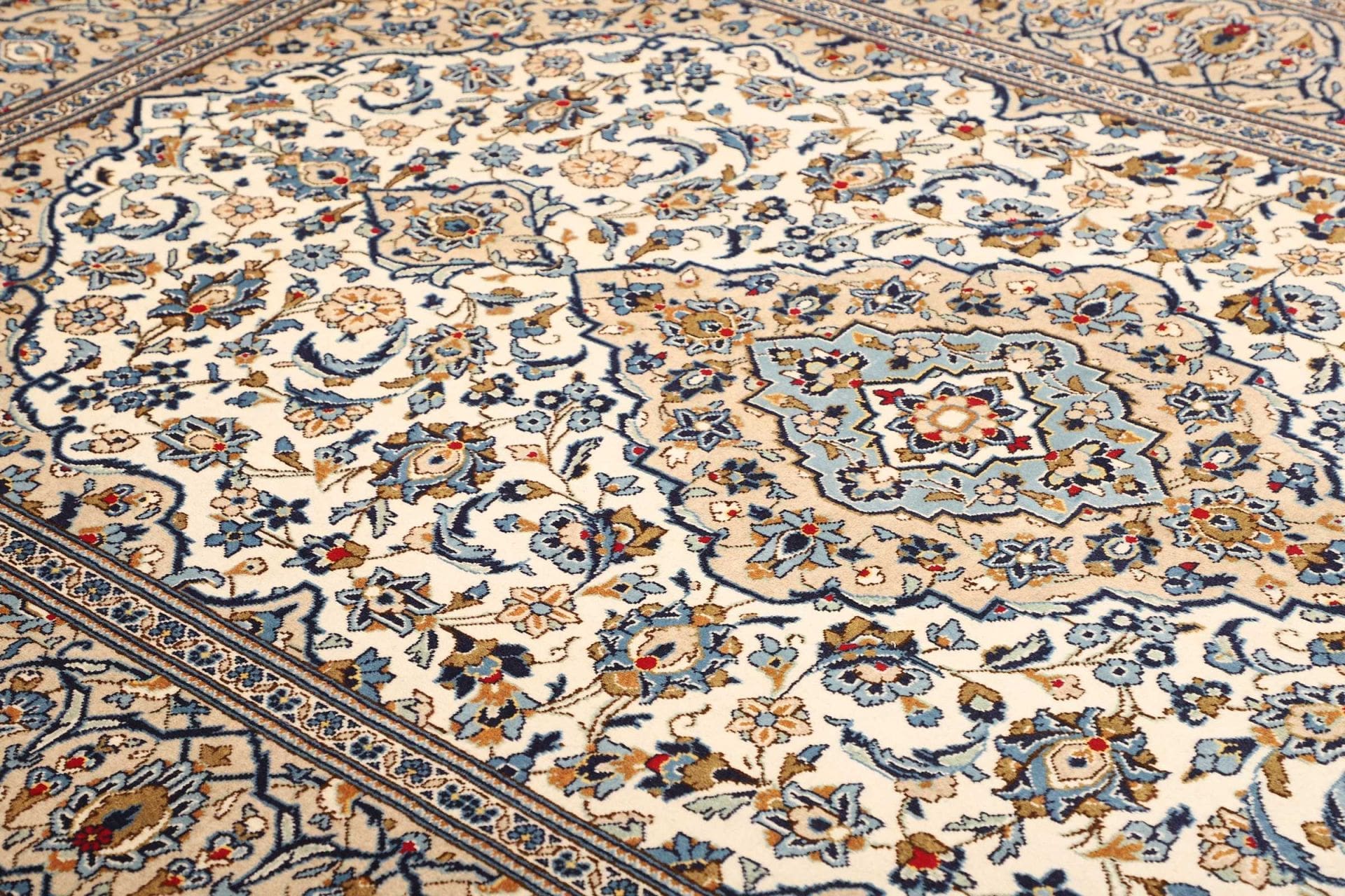 Kashan Persian Rug — hand-knotted, 196 × 295 cm, Wool
