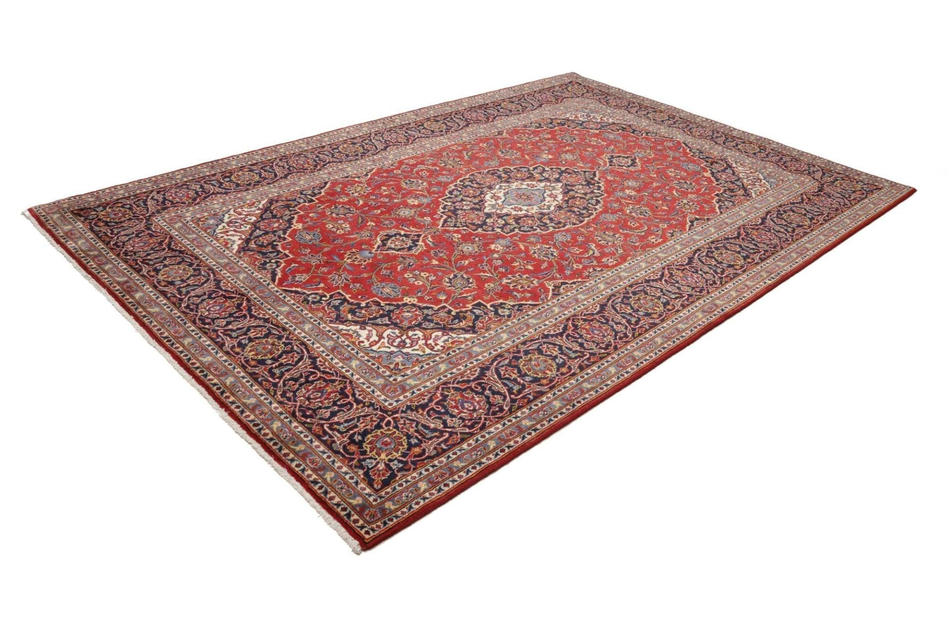 Hand-Knotted Wool Kashan Persian Rug, 203 × 304 cm