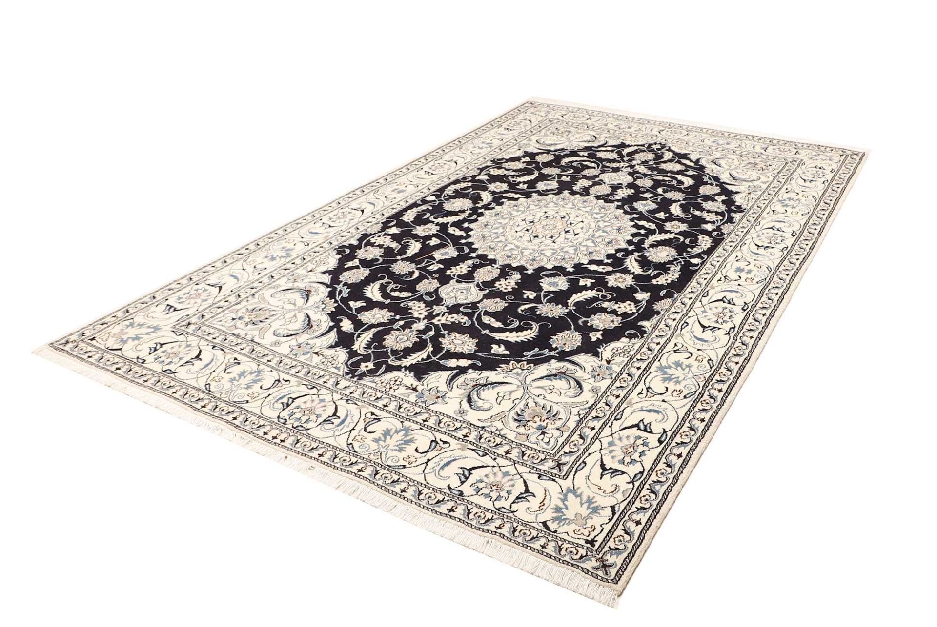 Hand-Knotted Wool Nain Persian Rug, 193 × 290 cm