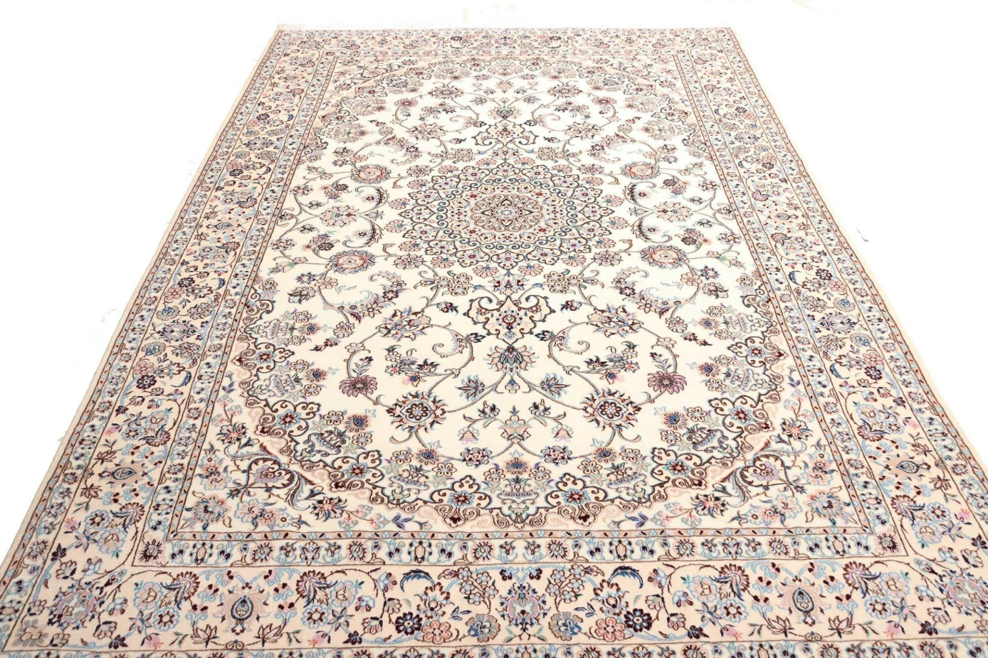 Nain Persian Rug 208 × 317 cm, Wool, hand-knotted