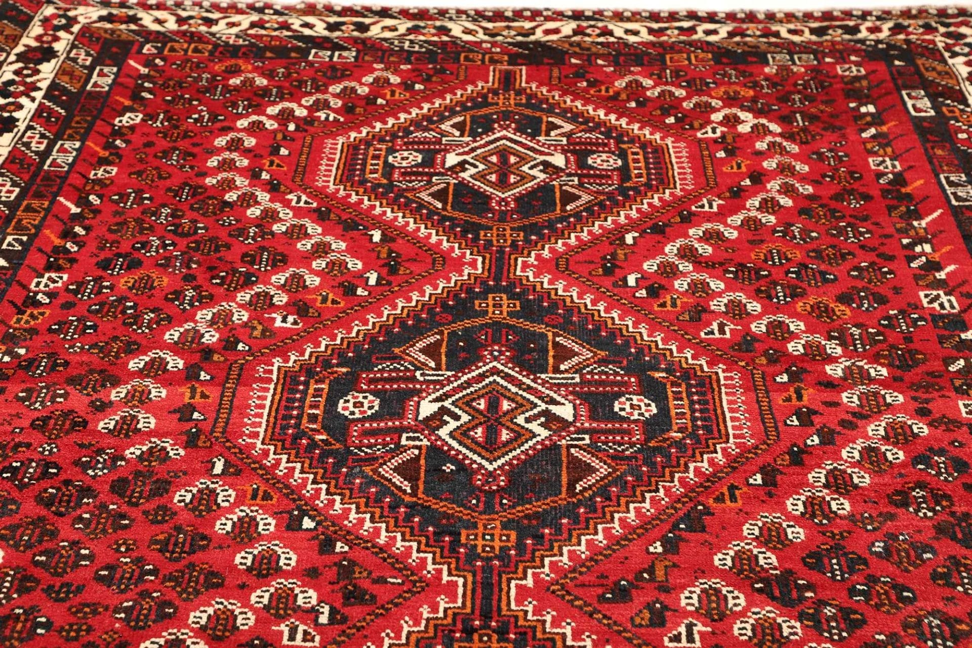 Shiraz Persian Rug — hand-knotted, 216 × 303 cm, Wool