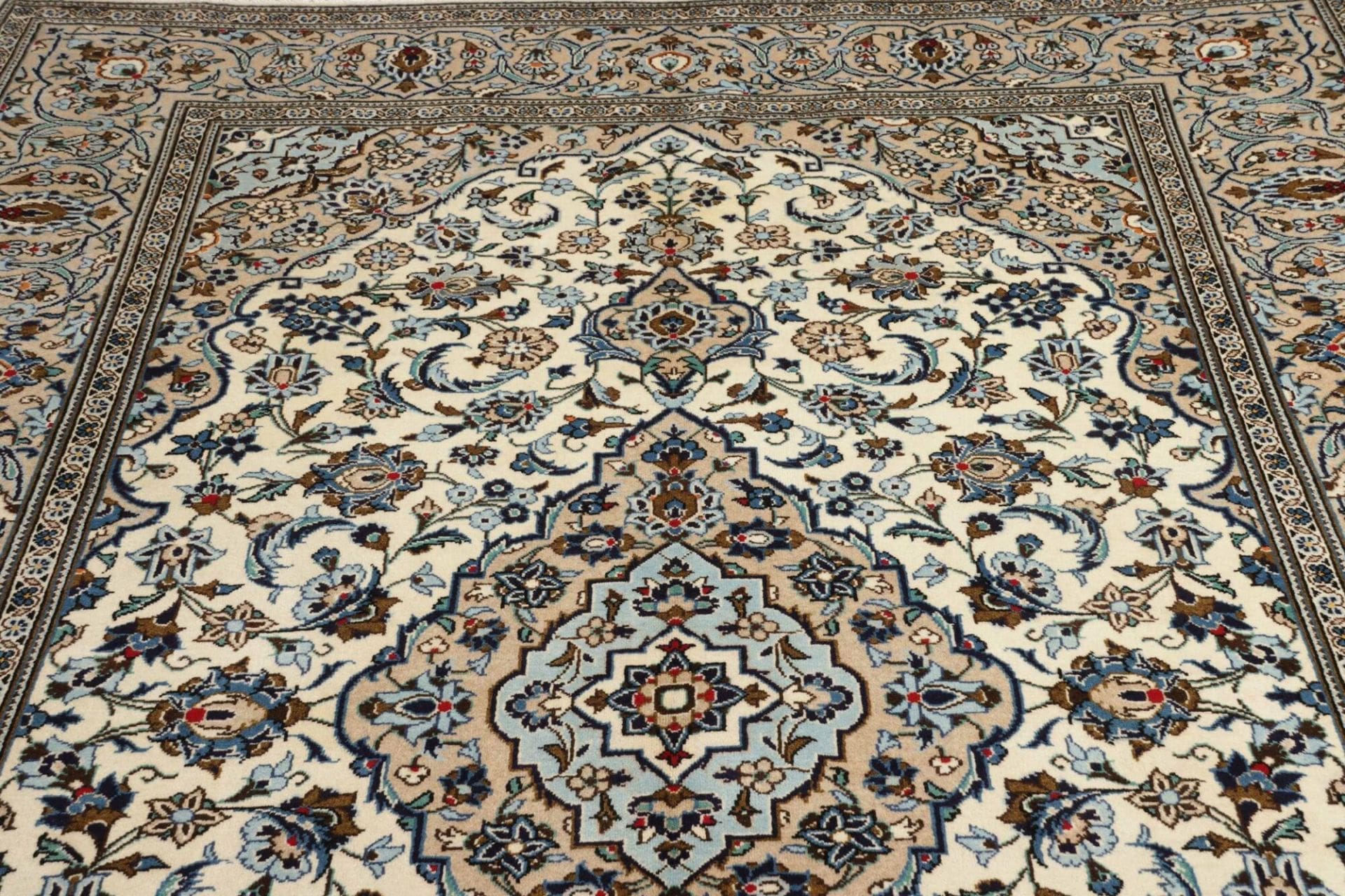 Kashan Persian Rug — hand-knotted, 200 × 304 cm, Wool