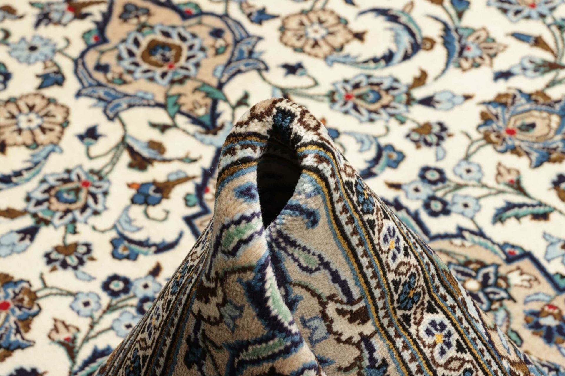 Kashan Persian Rug — hand-knotted, 200 × 304 cm, Wool