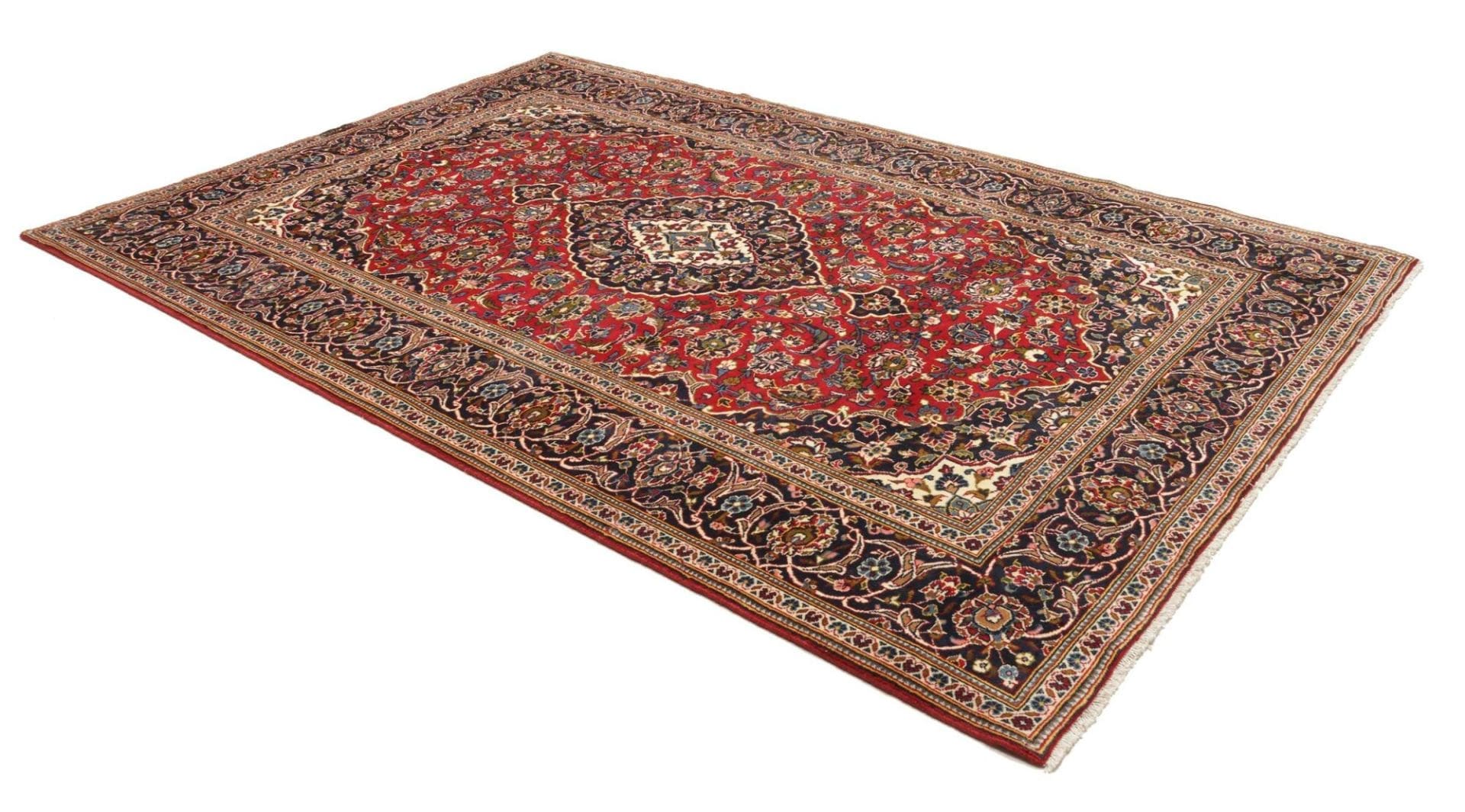 Hand-Knotted Wool Kashan Persian Rug, 208 × 304 cm