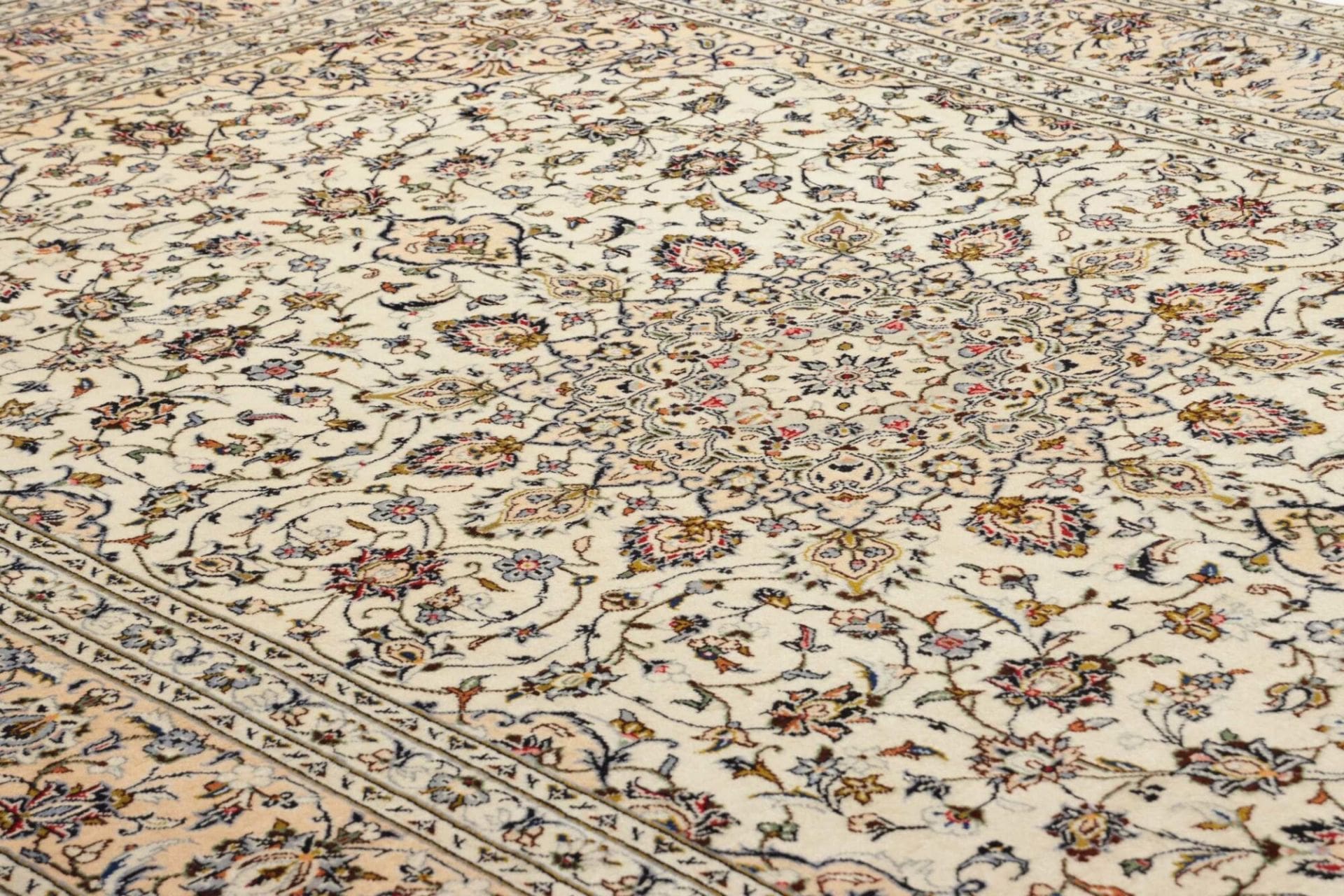 Kashan Persian Rug — hand-knotted, 203 × 305 cm, Wool
