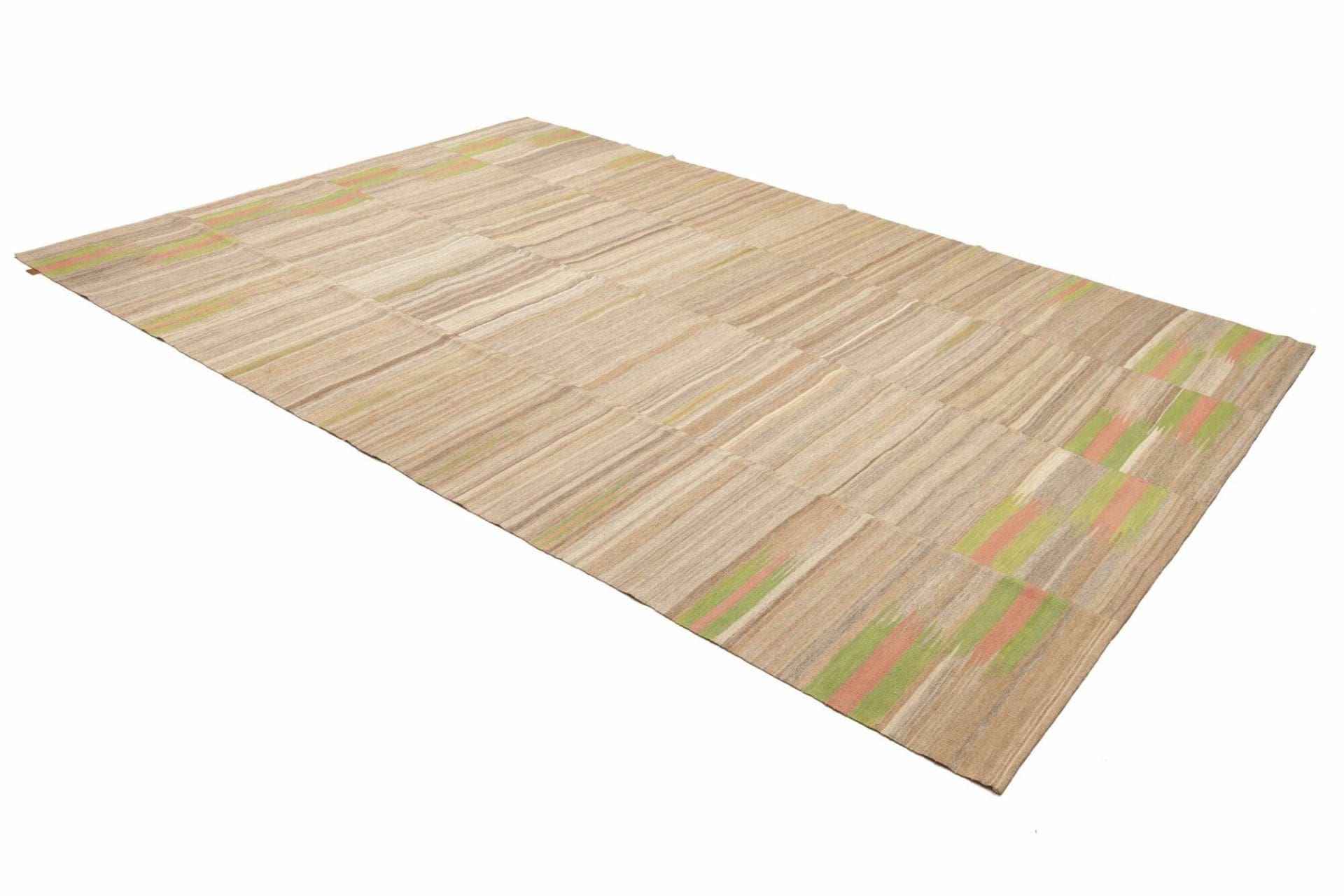 Hand-Woven Wool Kilim Persian Rug, 220 × 317 cm