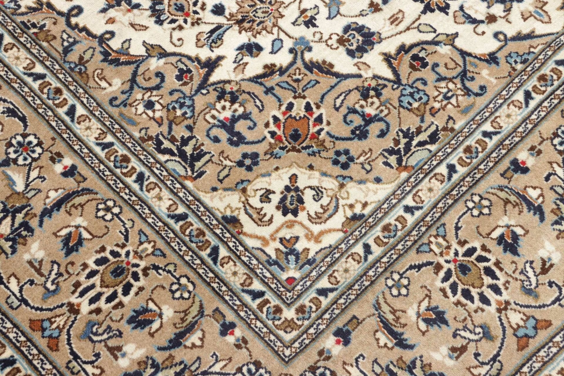 kashan-teppich-203x300cm-schurwolle-florales-muster-handgeknupft-5 Hand-Knotted Wool Kashan Persian Rug, 203 × 300 cm