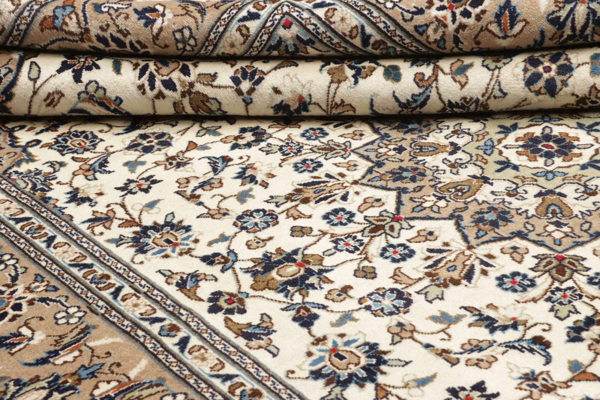 kashan-teppich-203x300cm-schurwolle-florales-muster-handgeknupft-9 Hand-Knotted Wool Kashan Persian Rug, 203 × 300 cm