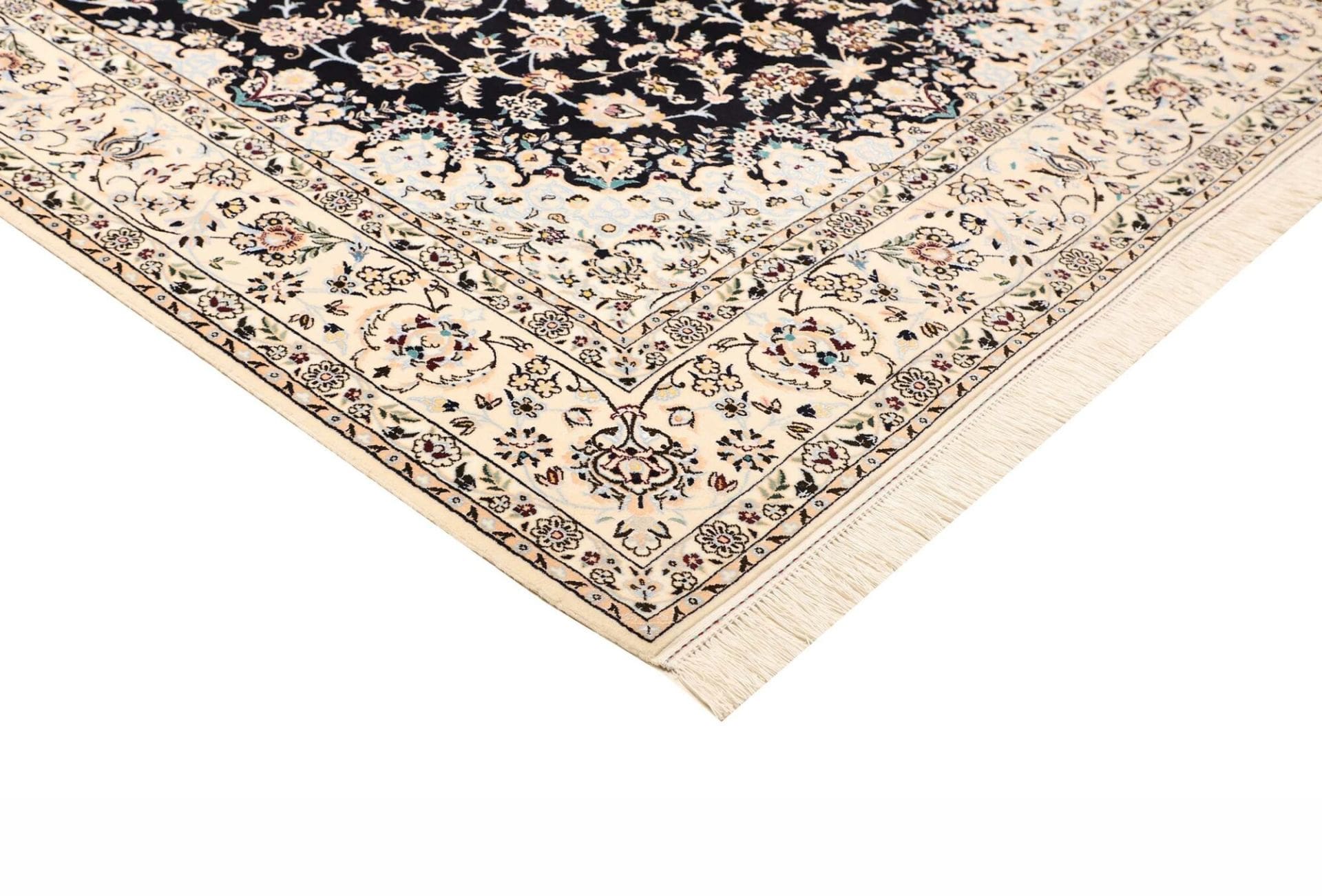Nain Persian Rug — hand-knotted, 165 × 246 cm, Wool