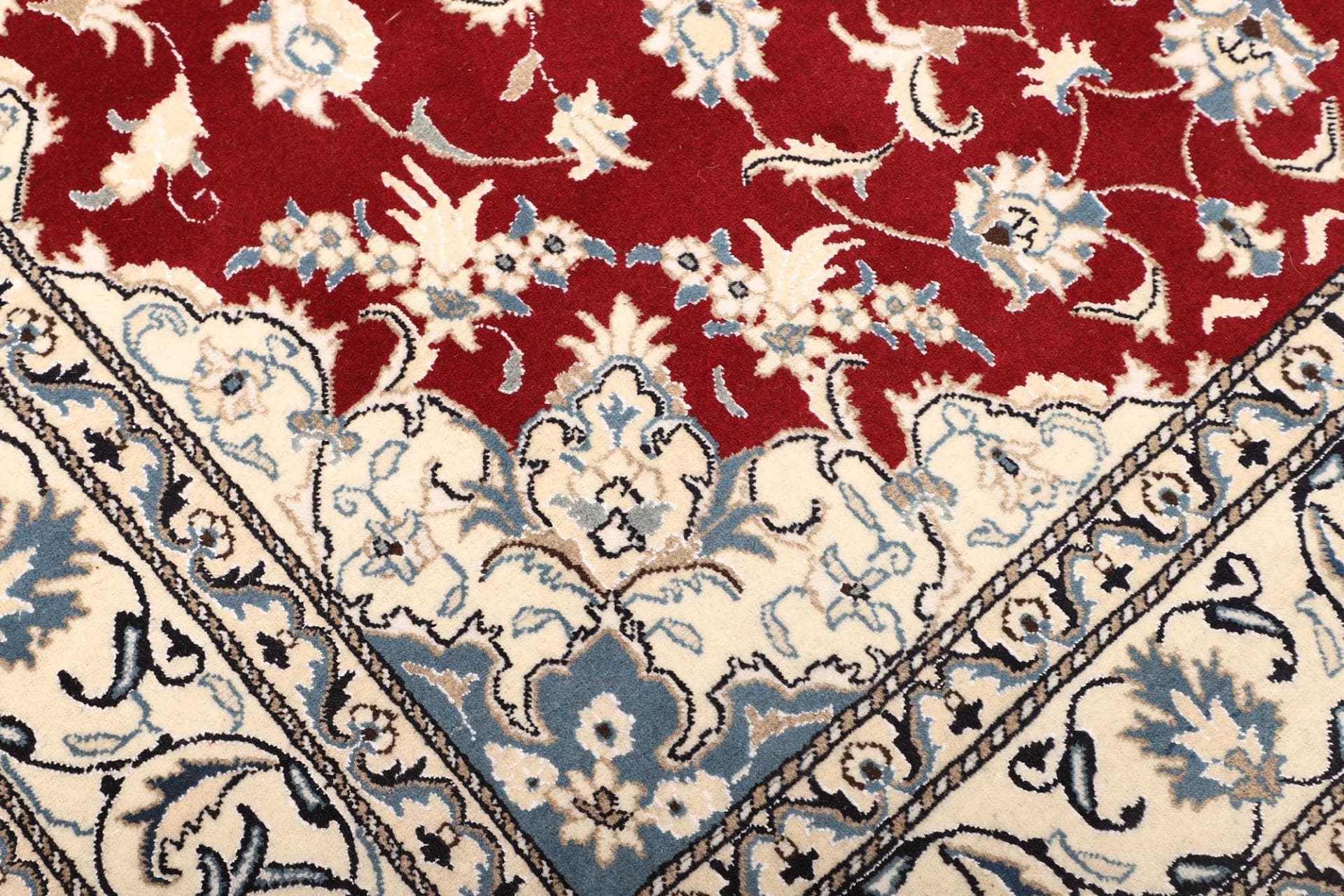 Nain Persian Rug 173 × 235 cm, Wool, hand-knotted