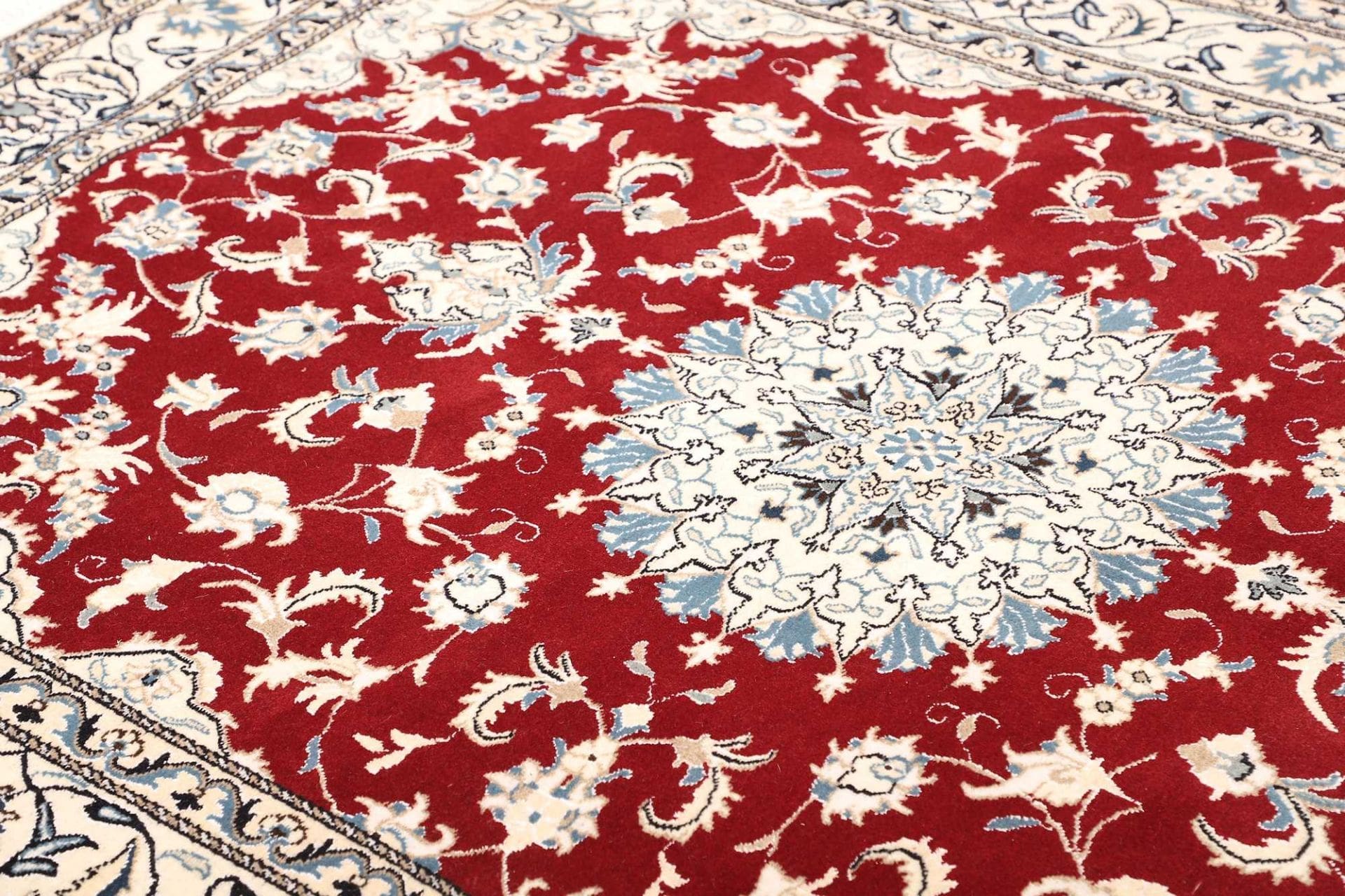 Nain Persian Rug 173 × 235 cm, Wool, hand-knotted