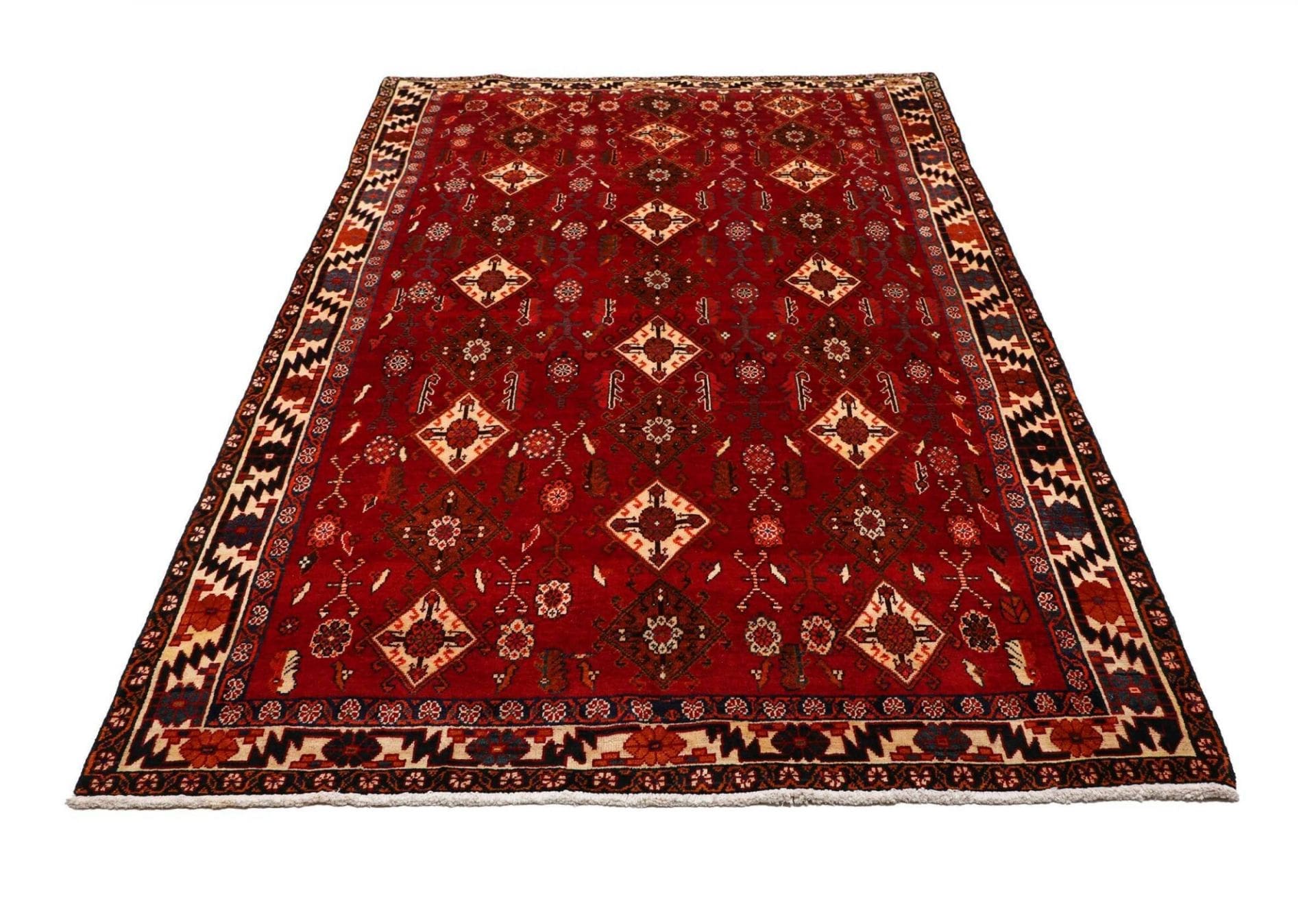Hand-Knotted Wool Shiraz Persian Rug, 161 × 258 cm