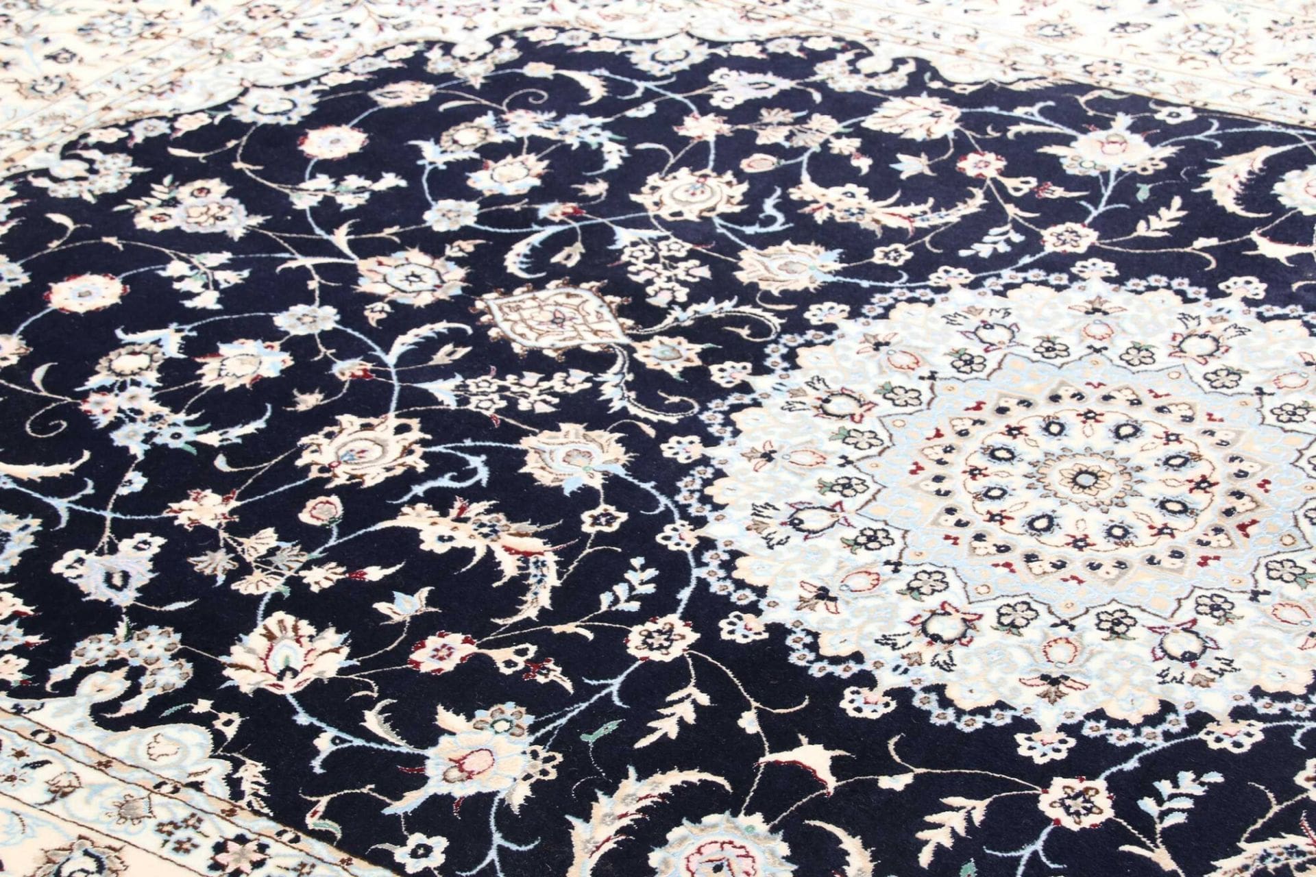 Hand-Knotted Wool Nain Persian Rug, 156 × 240 cm