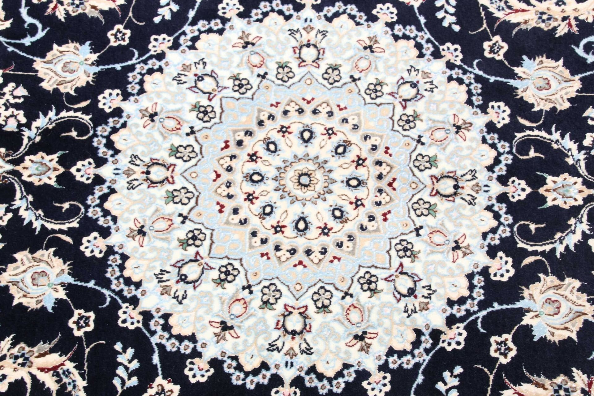 Hand-Knotted Wool Nain Persian Rug, 156 × 240 cm