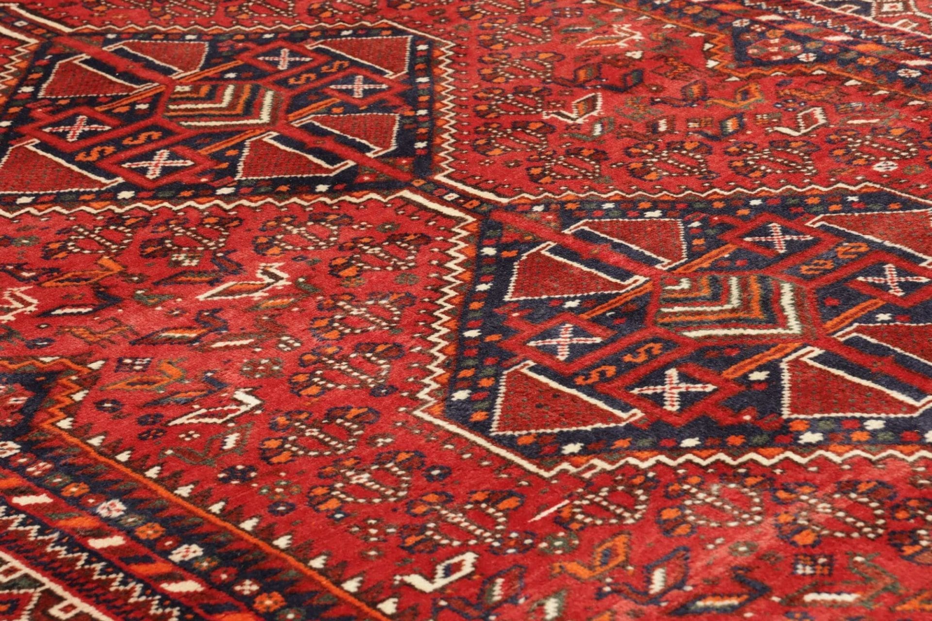 Hand-Knotted Wool Qashqai Persian Rug, 158 × 259 cm