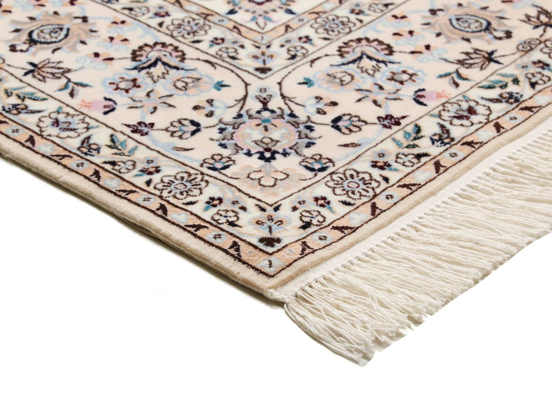 Hand-Knotted Wool Nain Persian Rug, 161 × 245 cm