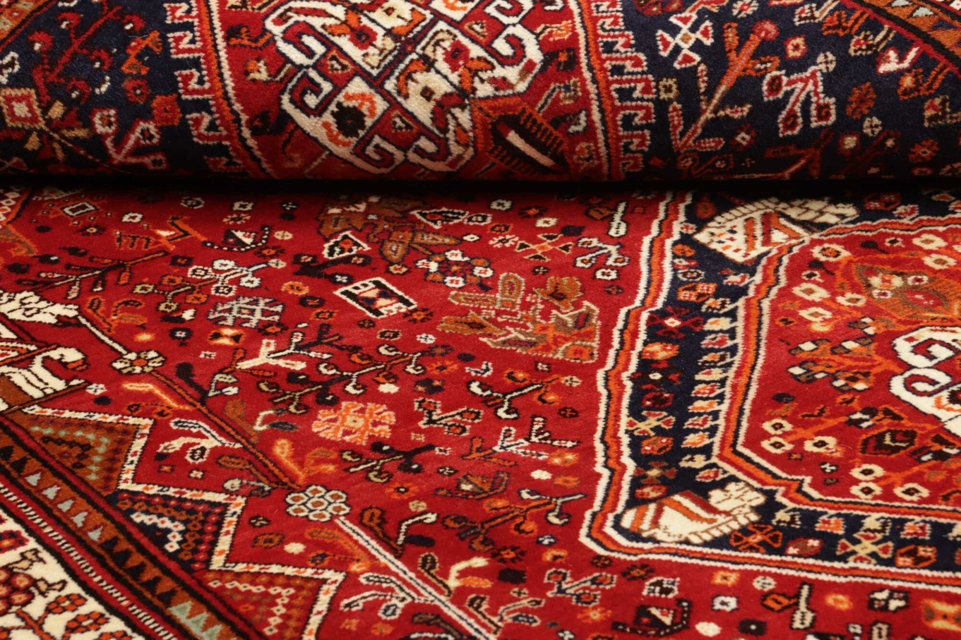 Shiraz Persian Rug — hand-knotted, 163 × 258 cm, Wool