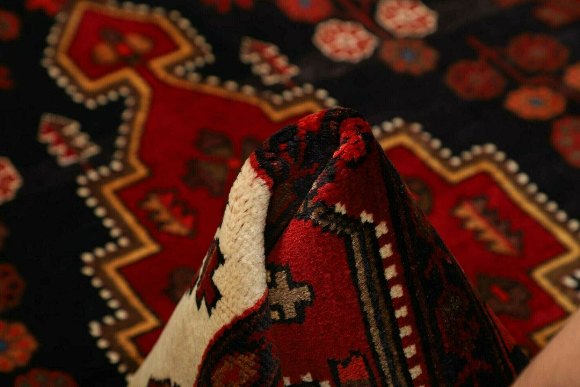 Hamadan Persian Rug — hand-knotted, 144 × 224 cm, Wool