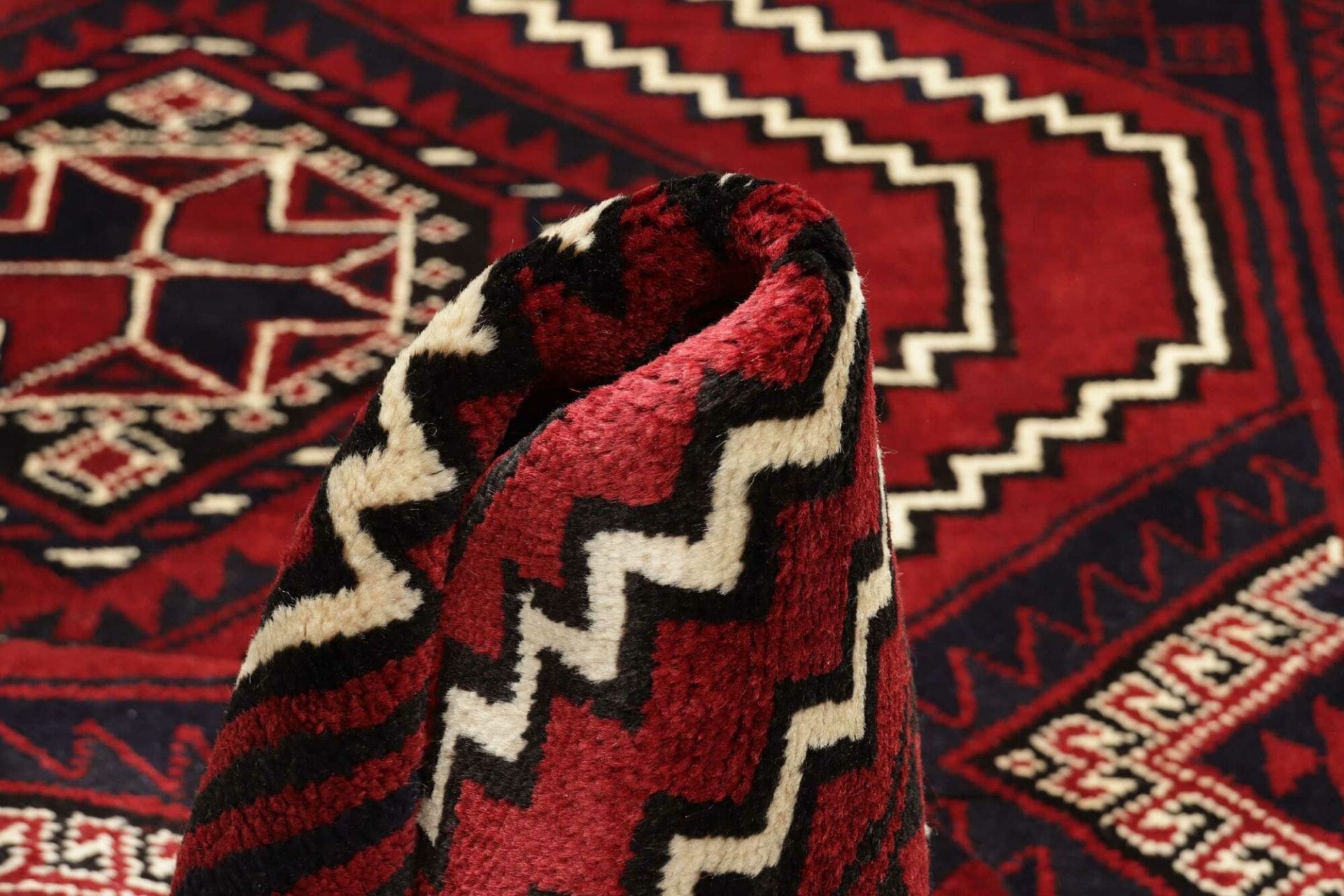 lori-orientteppich-172-x-265-cm-geometrisches-muster-handgeknupft-9 Loribaft Persian Rug — hand-knotted, 172 × 265 cm, Wool