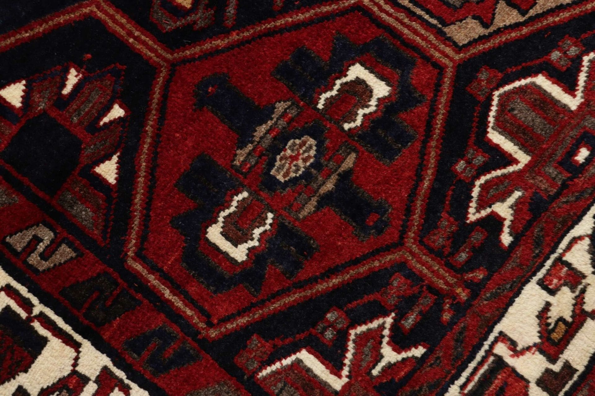 Hand-Knotted Wool Loribaft Persian Rug, 177 × 266 cm
