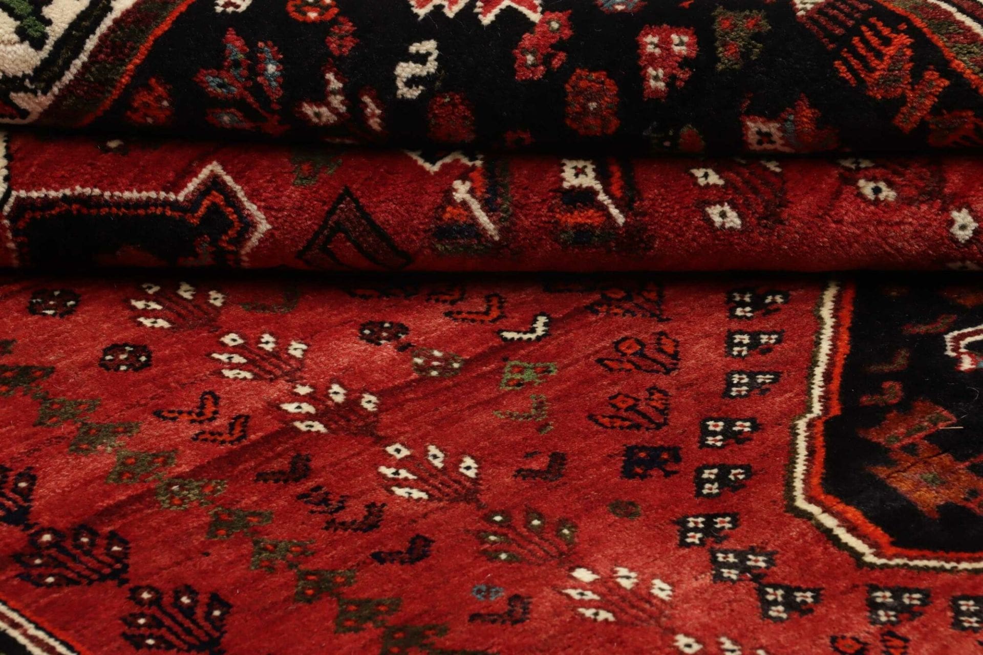 Shiraz Persian Rug 166 × 253 cm, Wool, hand-knotted