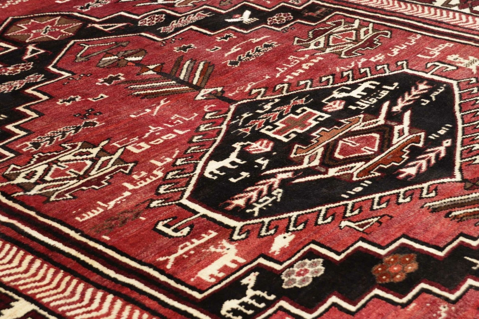 Loribaft Persian Rug 163 × 230 cm, Wool, hand-knotted